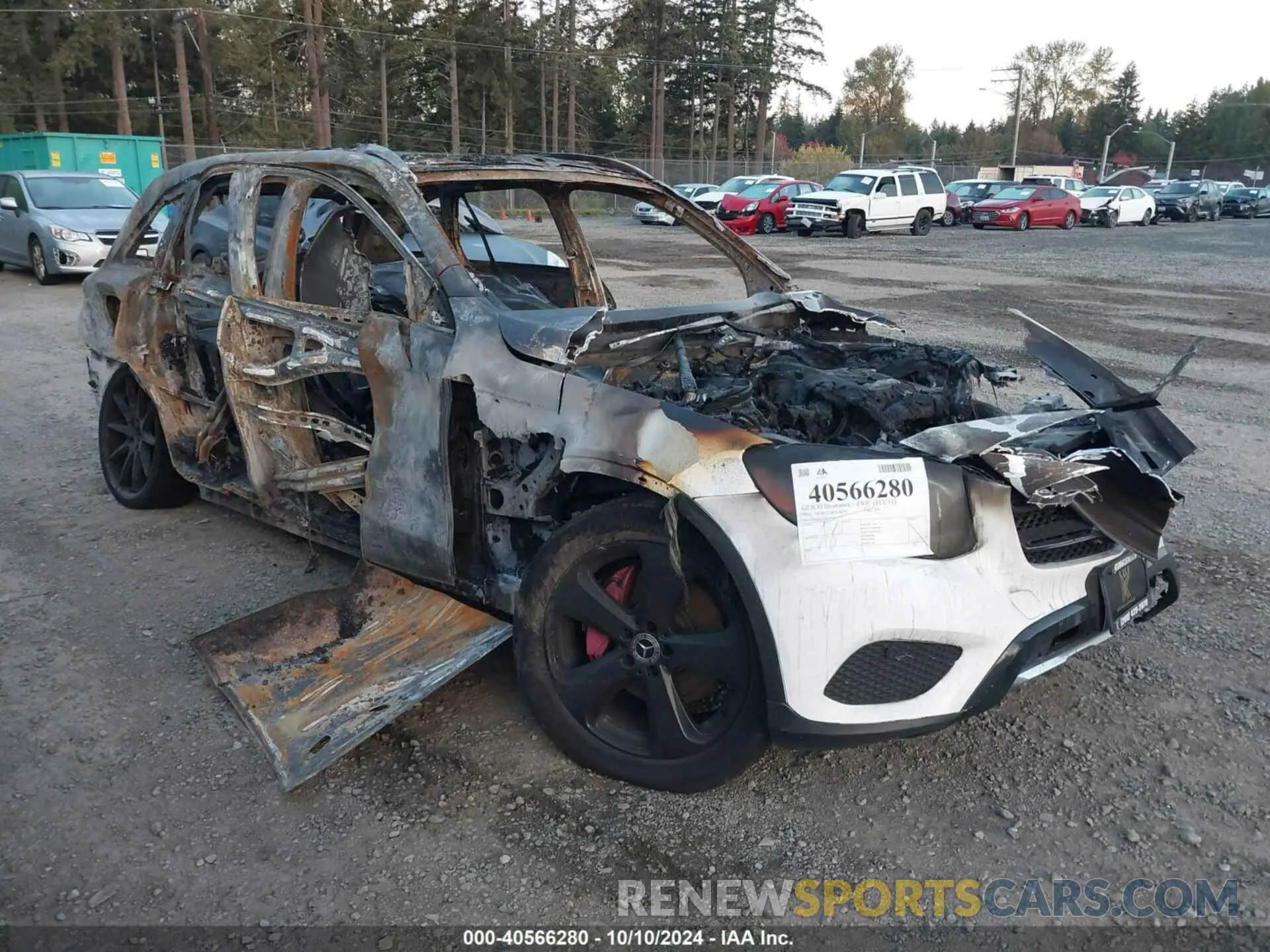 1 Photograph of a damaged car WDC0G4KB1KF611943 MERCEDES-BENZ GLC 300 2019