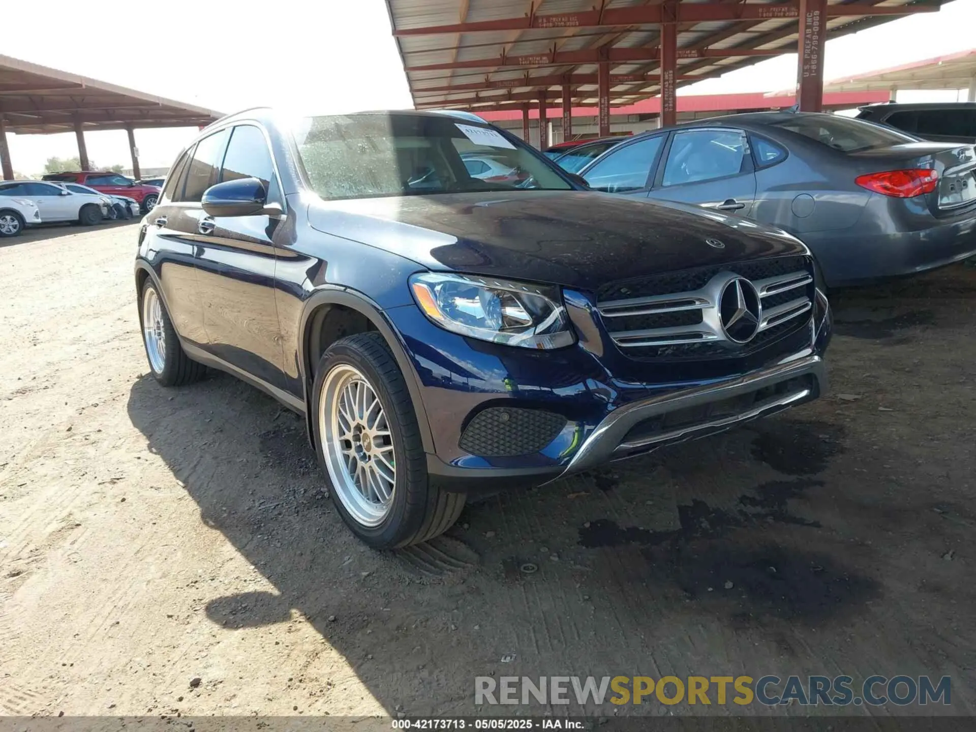 1 Photograph of a damaged car WDC0G4KB1KV195835 MERCEDES-BENZ GLC 300 2019