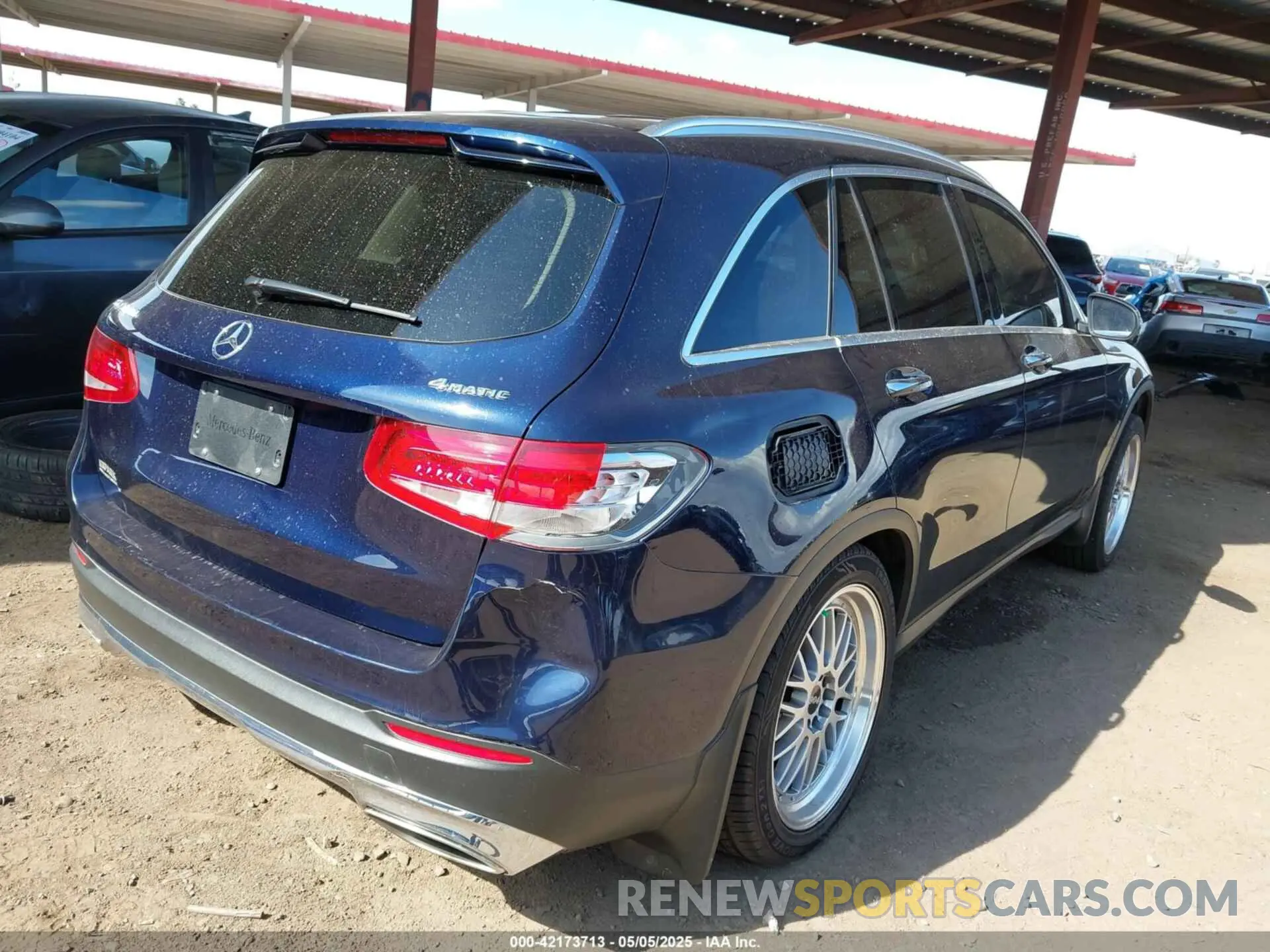 19 Photograph of a damaged car WDC0G4KB1KV195835 MERCEDES-BENZ GLC 300 2019