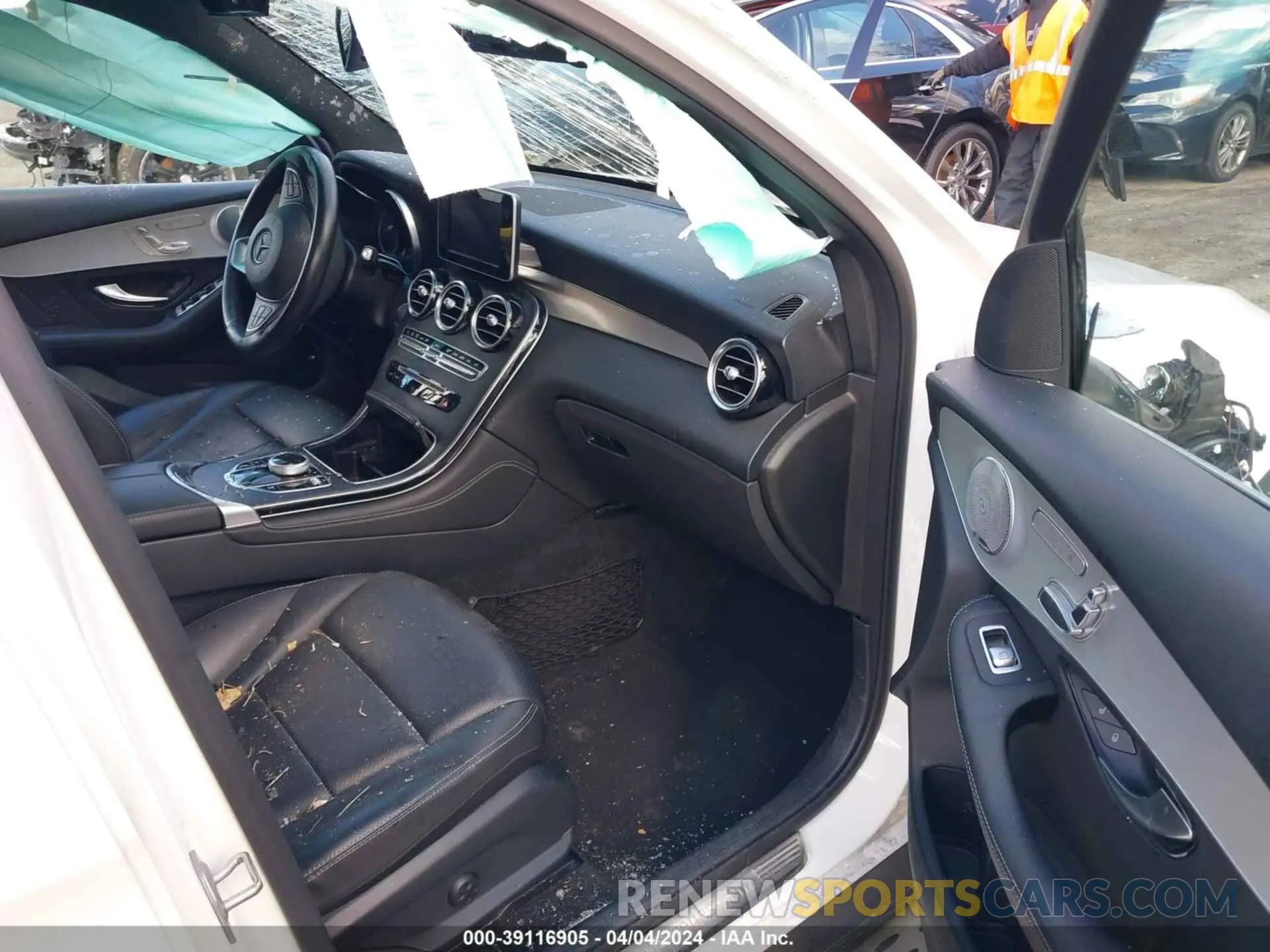 5 Фотография поврежденного автомобиля WDC0G4KB3KV189602 MERCEDES-BENZ GLC 300 2019