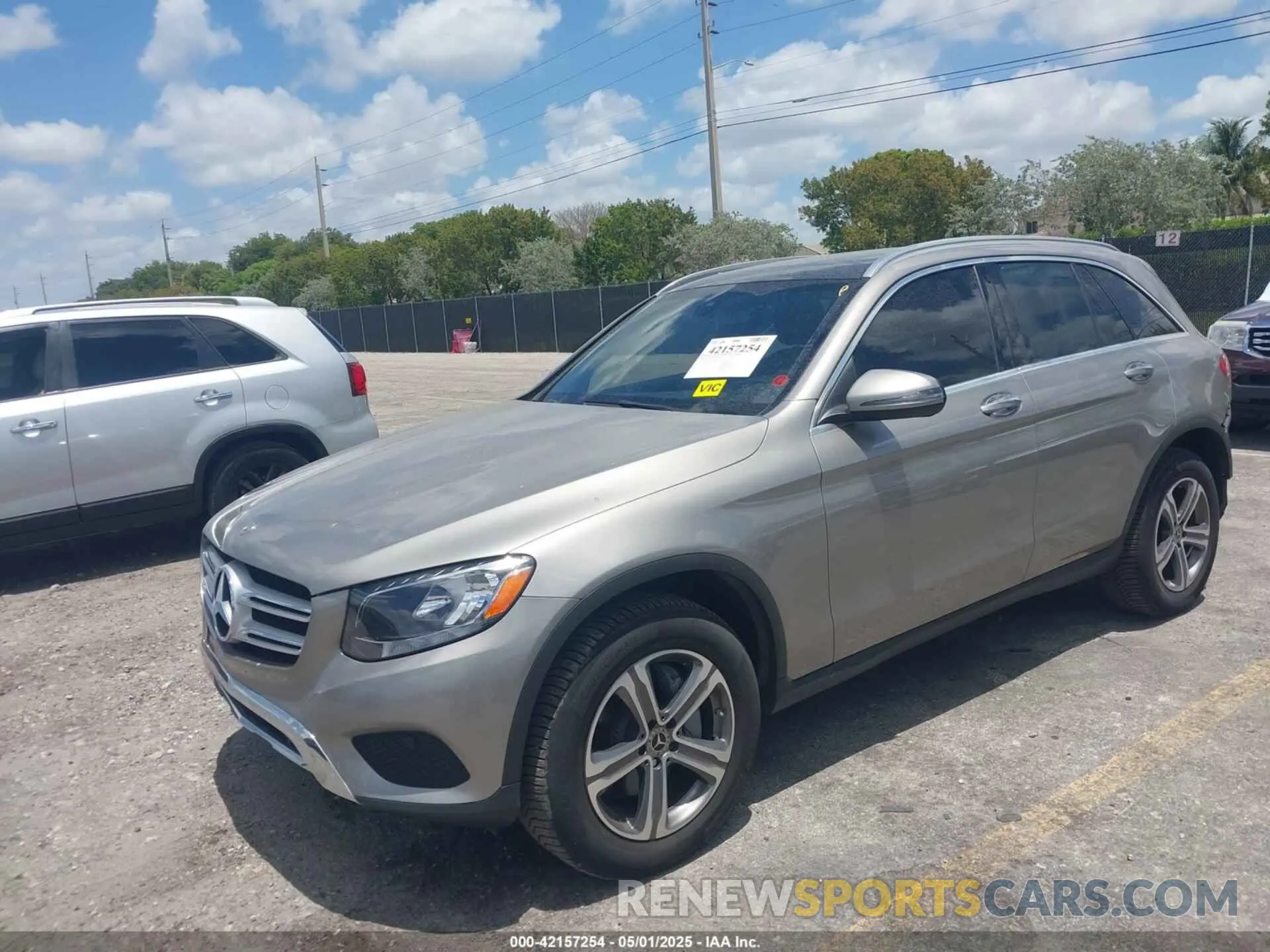2 Photograph of a damaged car WDC0G4KB7KV120167 MERCEDES-BENZ GLC 300 2019