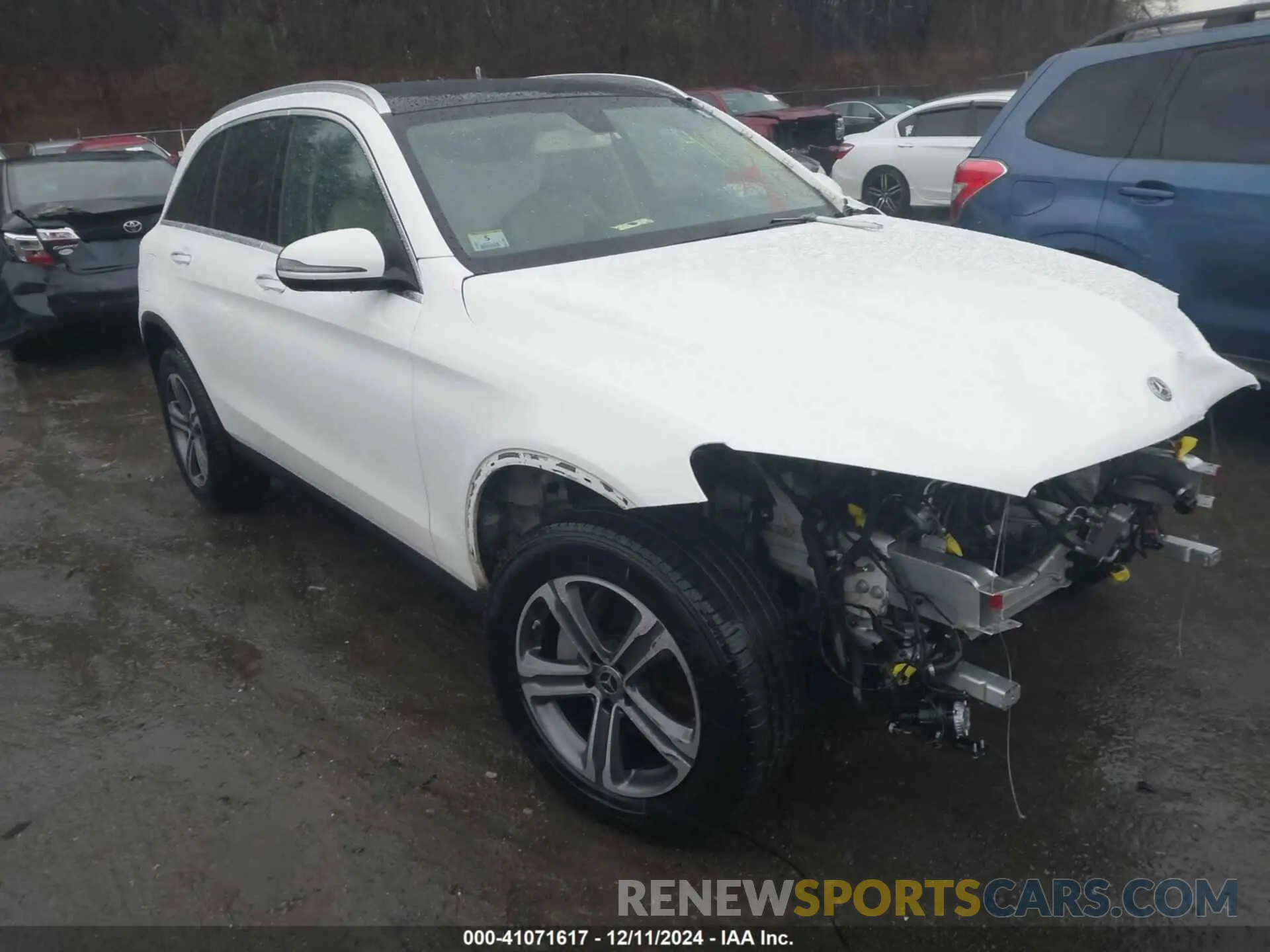 1 Фотография поврежденного автомобиля WDC0G4KB7KV182927 MERCEDES-BENZ GLC 300 2019