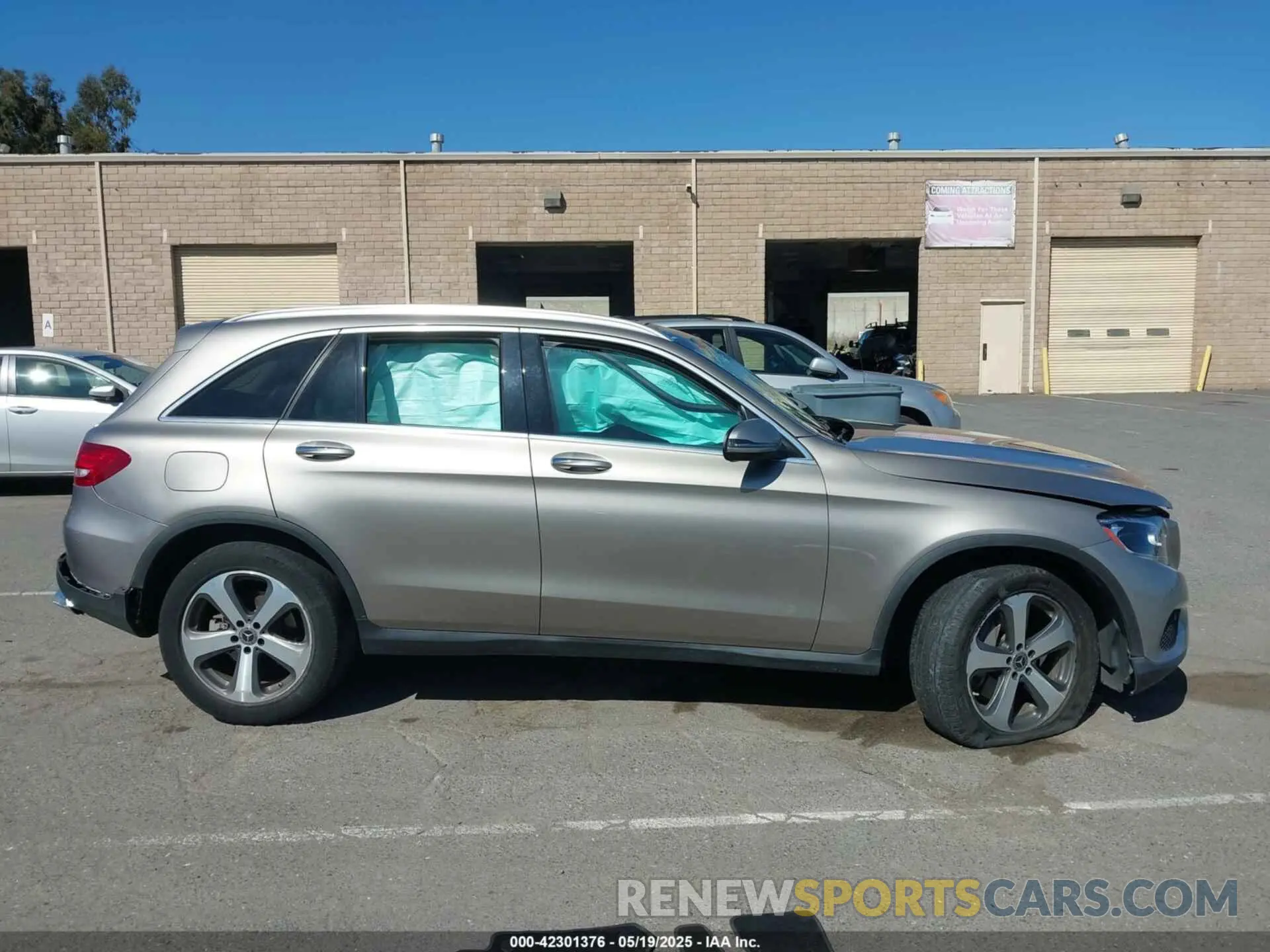 13 Фотография поврежденного автомобиля WDC0G4KB9KF606523 MERCEDES-BENZ GLC 300 2019