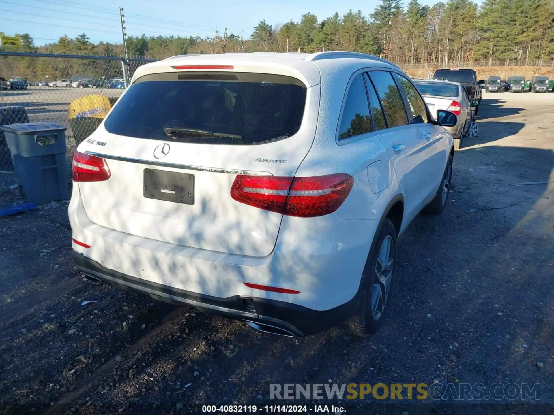 4 Photograph of a damaged car WDC0G4KB9KV139576 MERCEDES-BENZ GLC 300 2019
