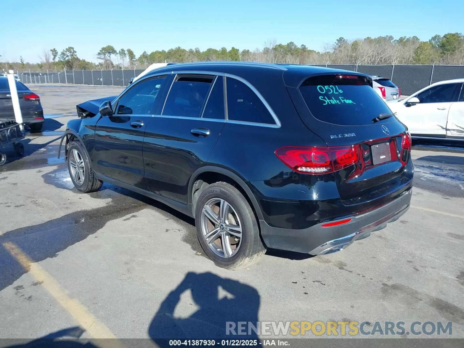 3 Фотография поврежденного автомобиля W1N0G8DB0LF766066 MERCEDES-BENZ GLC 300 2020