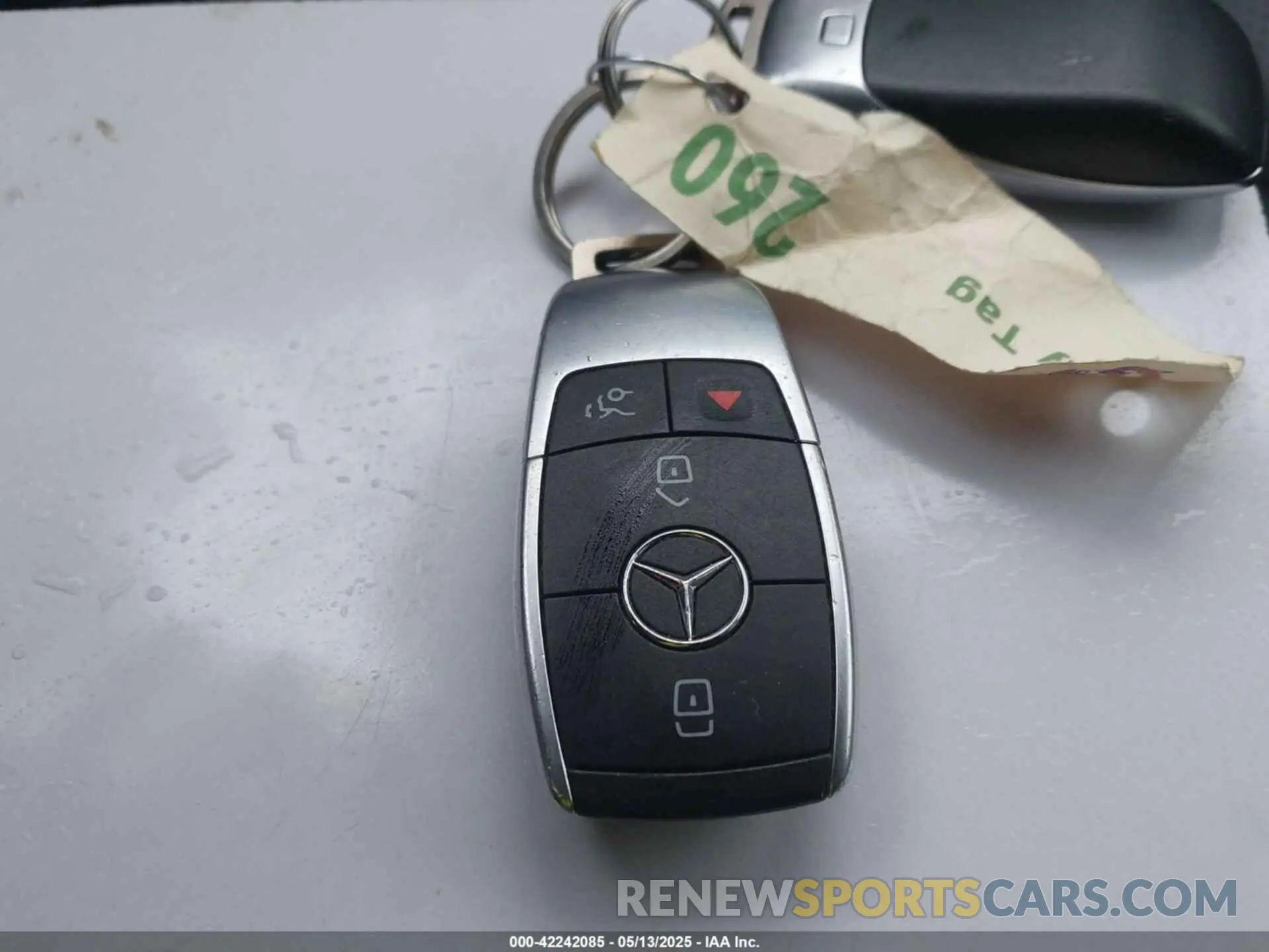 11 Фотография поврежденного автомобиля W1N0G8EB3LF813010 MERCEDES-BENZ GLC 300 2020