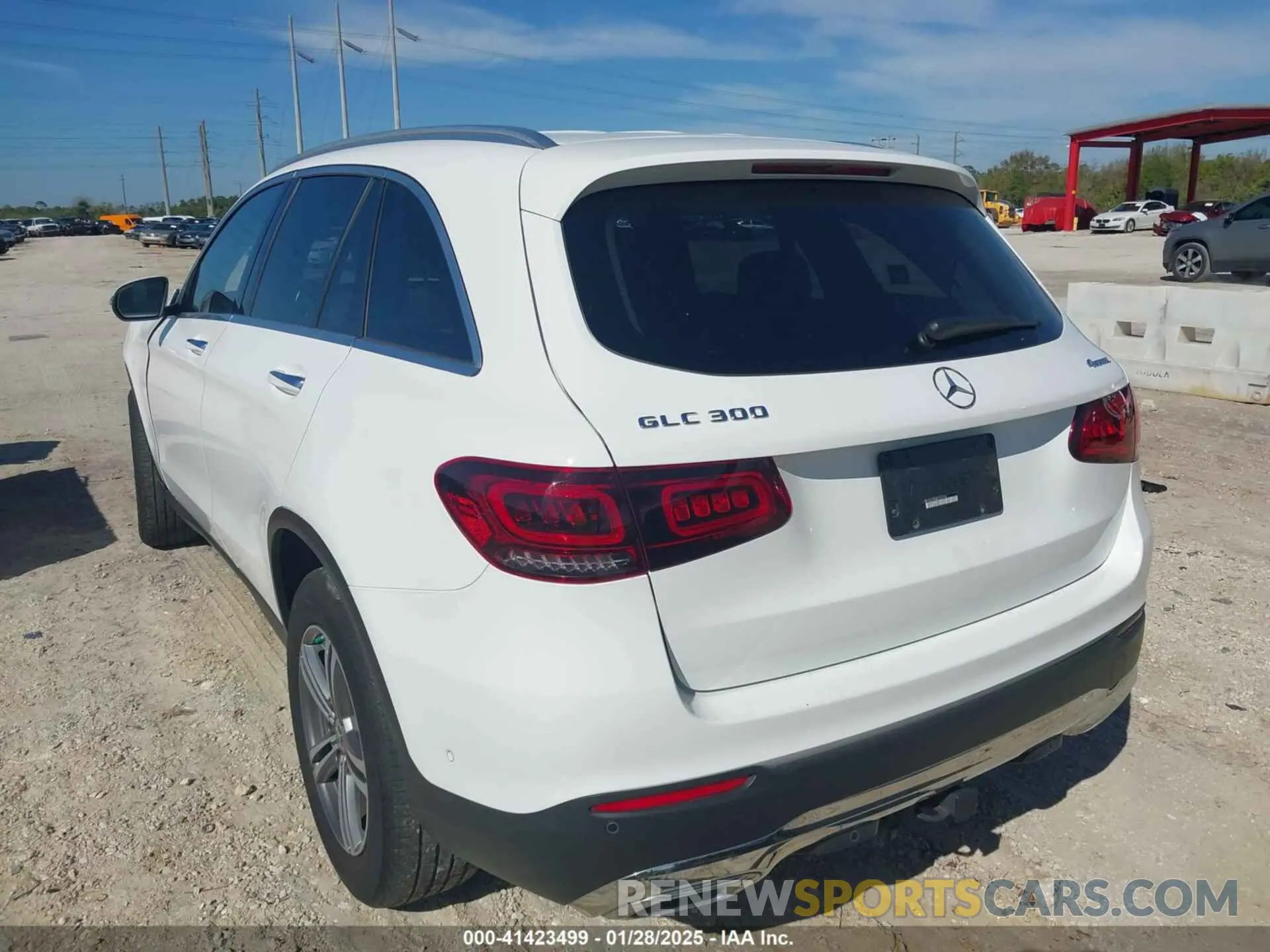 3 Фотография поврежденного автомобиля W1N0G8EB8LF763740 MERCEDES-BENZ GLC 300 2020