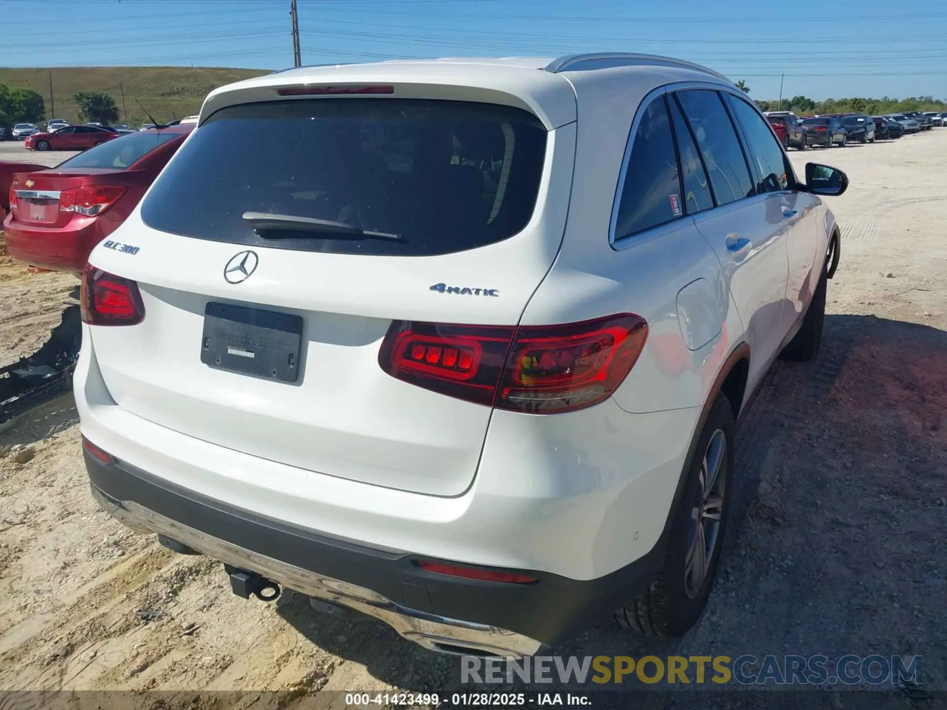 4 Фотография поврежденного автомобиля W1N0G8EB8LF763740 MERCEDES-BENZ GLC 300 2020