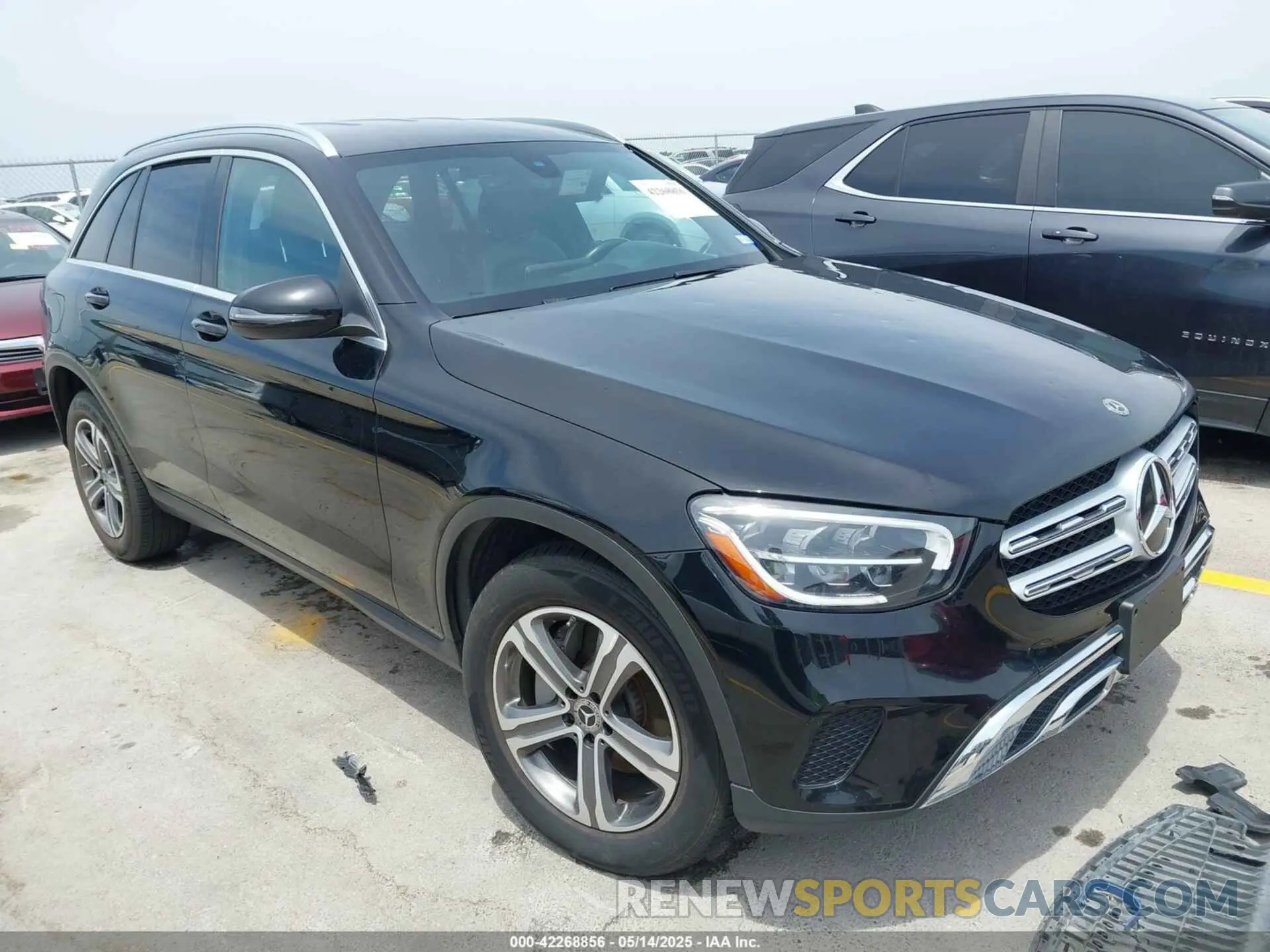 1 Фотография поврежденного автомобиля WDC0G8DB0LF688020 MERCEDES-BENZ GLC 300 2020