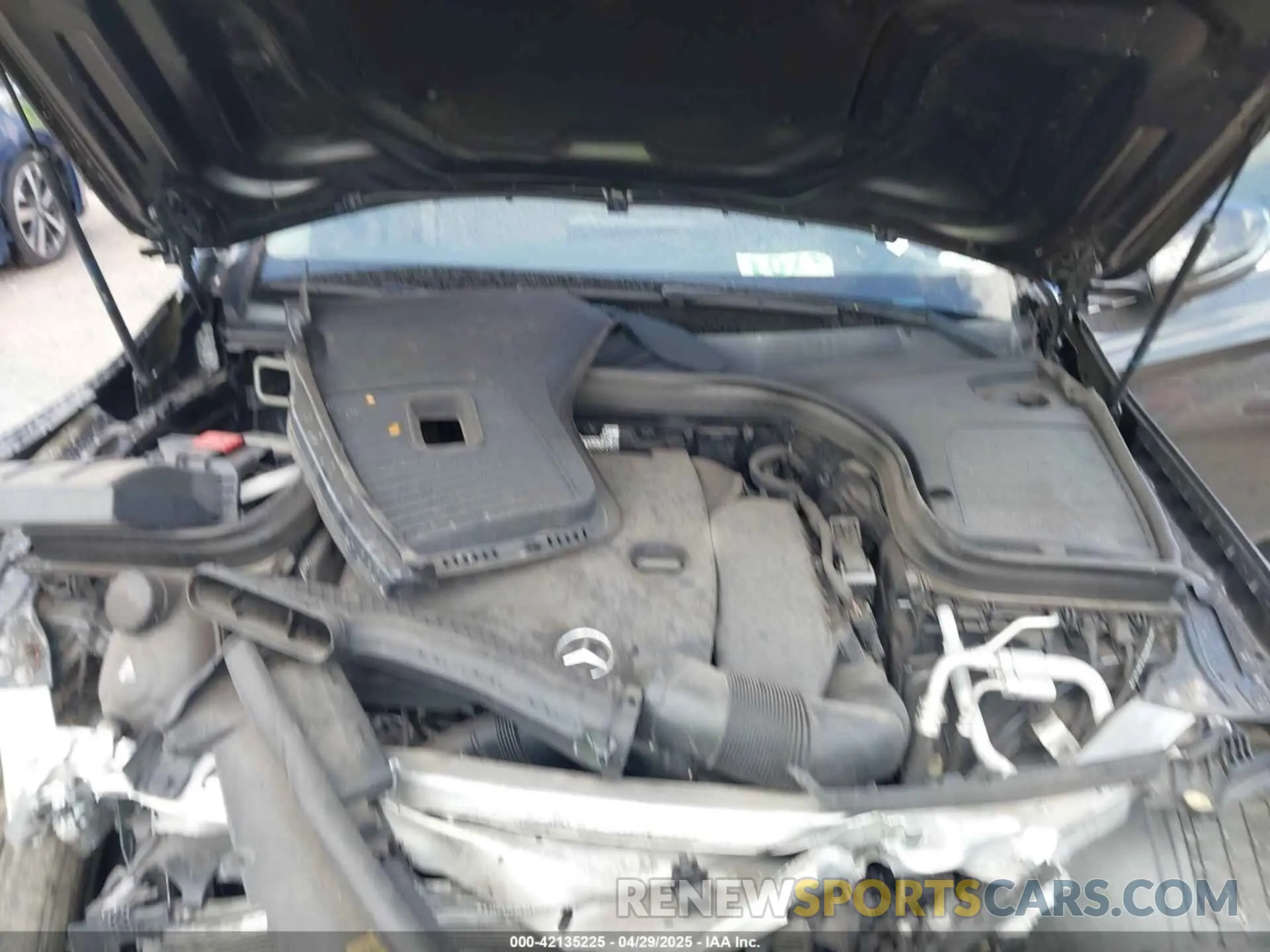10 Photograph of a damaged car WDC0G8DB5LF715700 MERCEDES-BENZ GLC 300 2020
