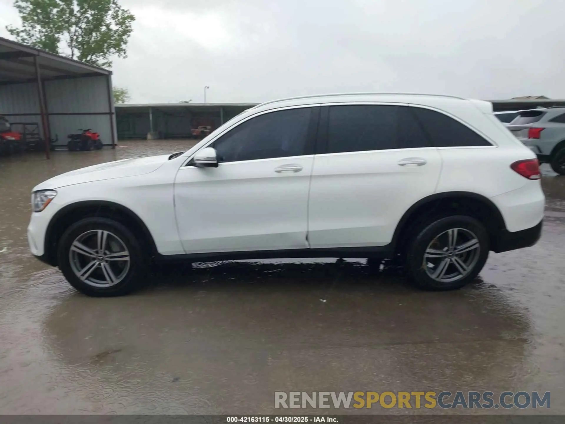 14 Photograph of a damaged car WDC0G8EB7LF701070 MERCEDES-BENZ GLC 300 2020