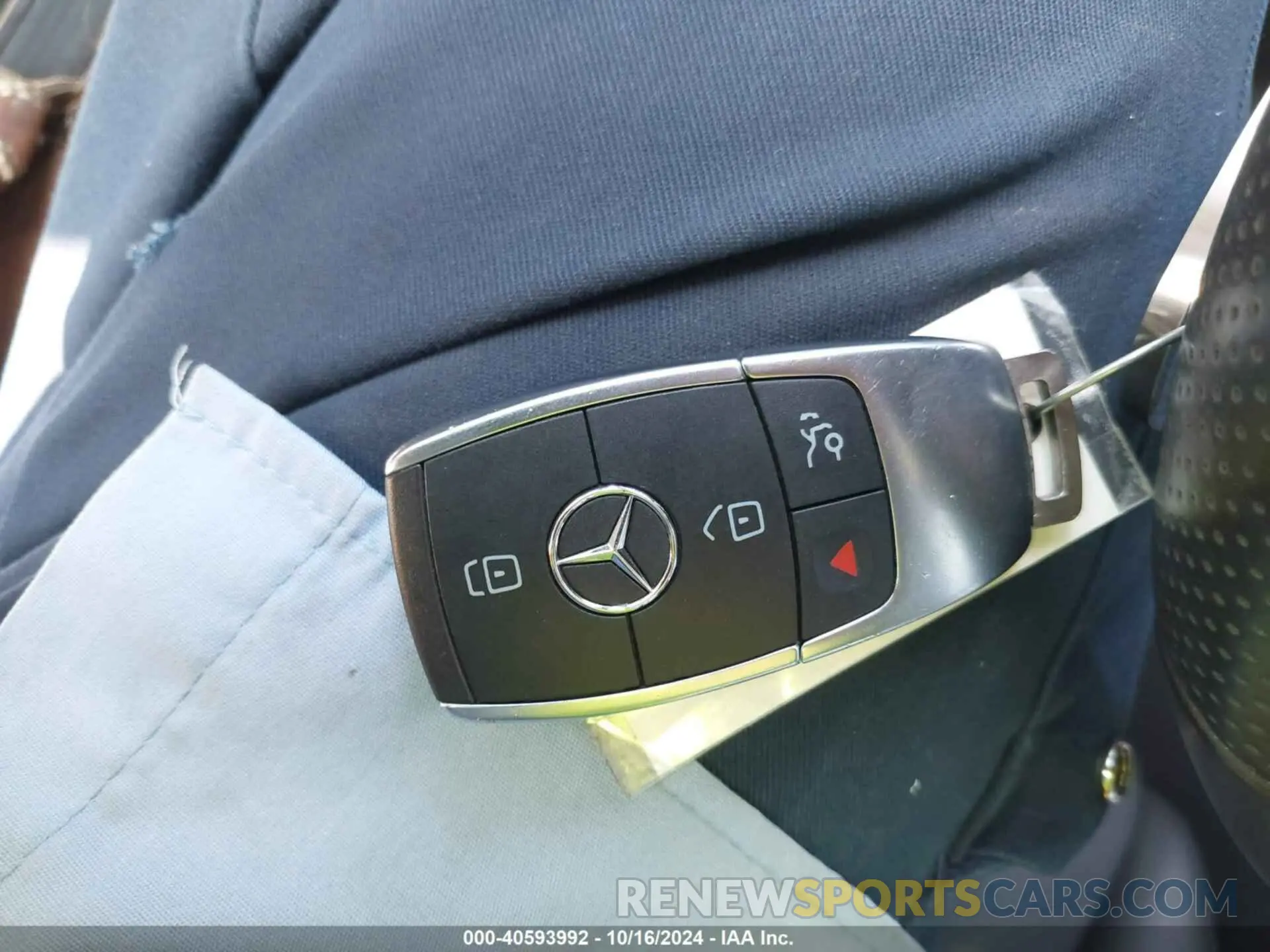 11 Photograph of a damaged car W1N0G8DB1MF898237 MERCEDES-BENZ GLC 300 2021