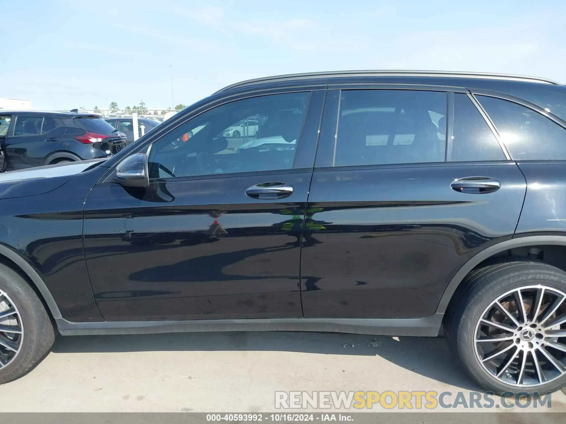 15 Photograph of a damaged car W1N0G8DB1MF898237 MERCEDES-BENZ GLC 300 2021