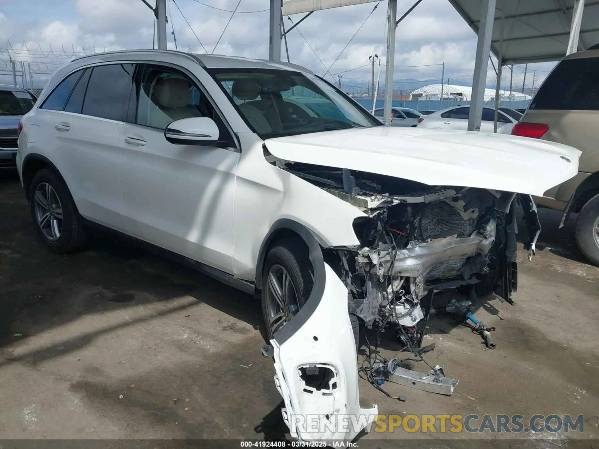1 Photograph of a damaged car W1N0G8DB1MV263864 MERCEDES-BENZ GLC 300 2021