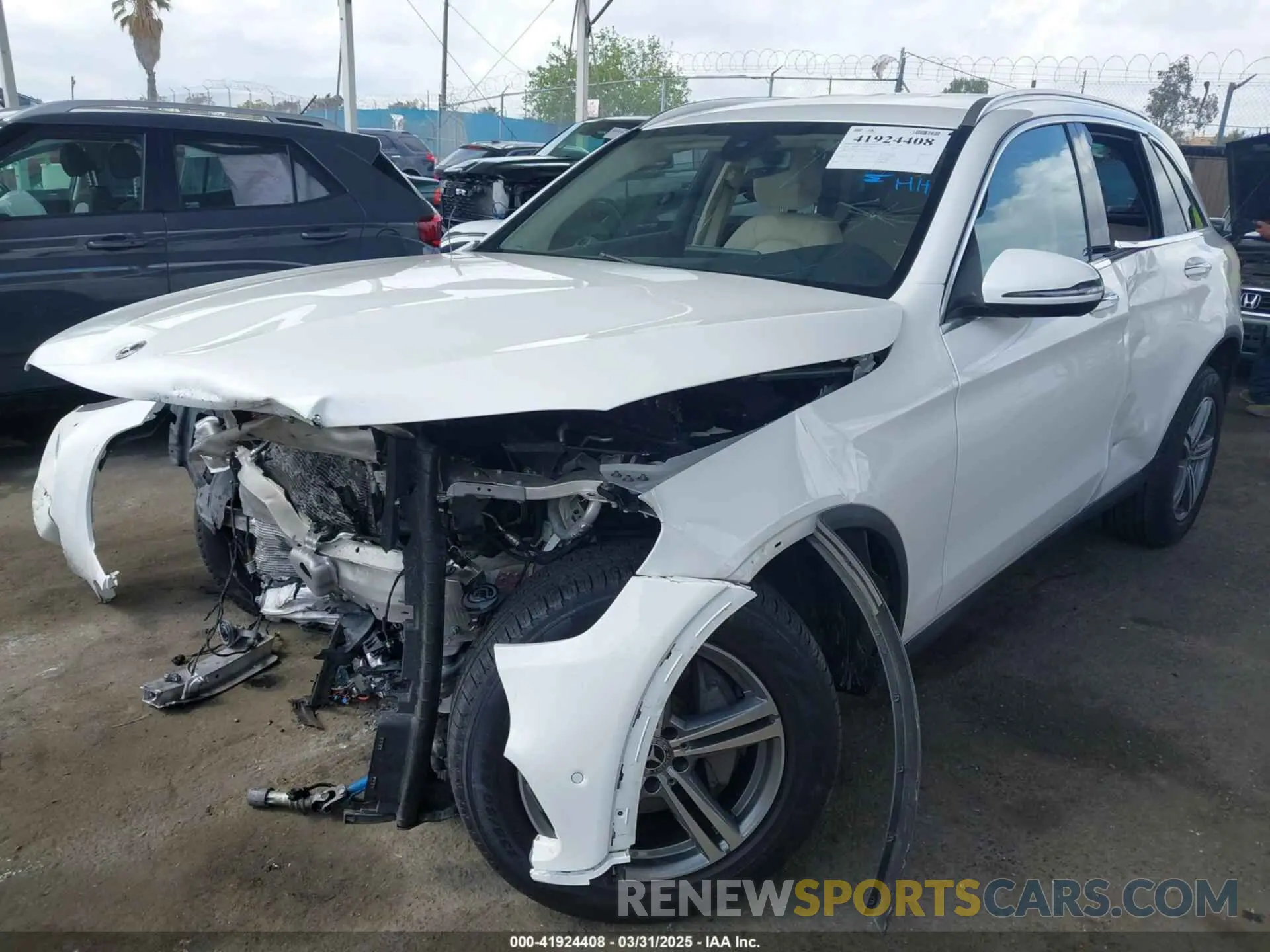 2 Photograph of a damaged car W1N0G8DB1MV263864 MERCEDES-BENZ GLC 300 2021