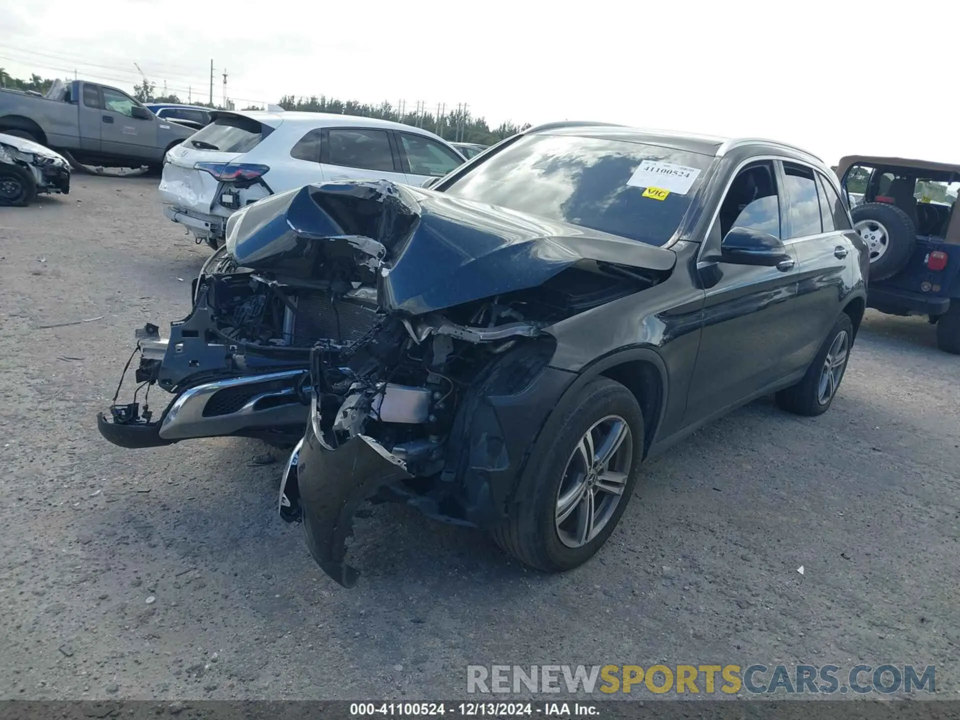 2 Photograph of a damaged car W1N0G8DB2MV264683 MERCEDES-BENZ GLC 300 2021
