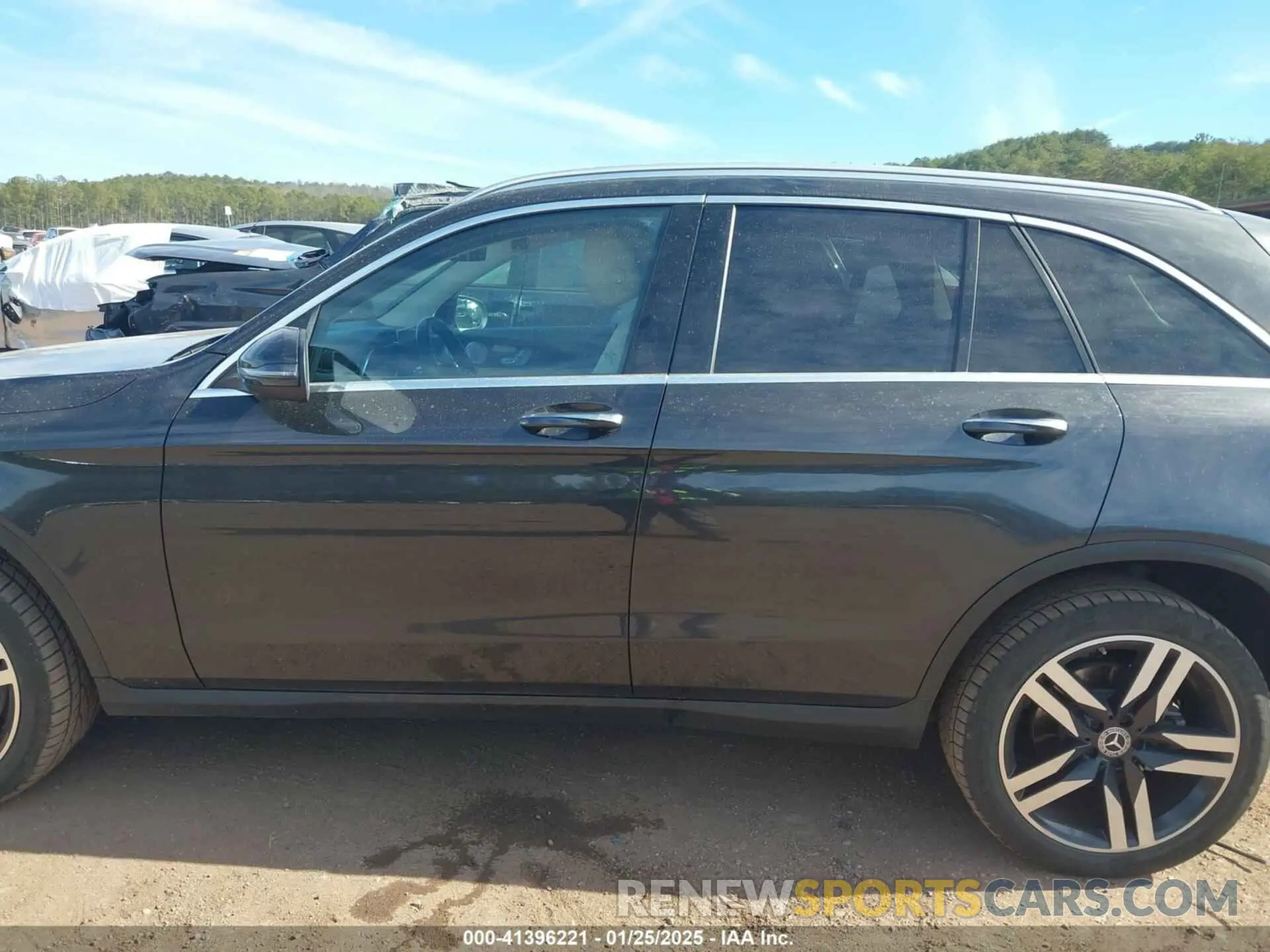 14 Photograph of a damaged car W1N0G8DB4MV267620 MERCEDES-BENZ GLC 300 2021