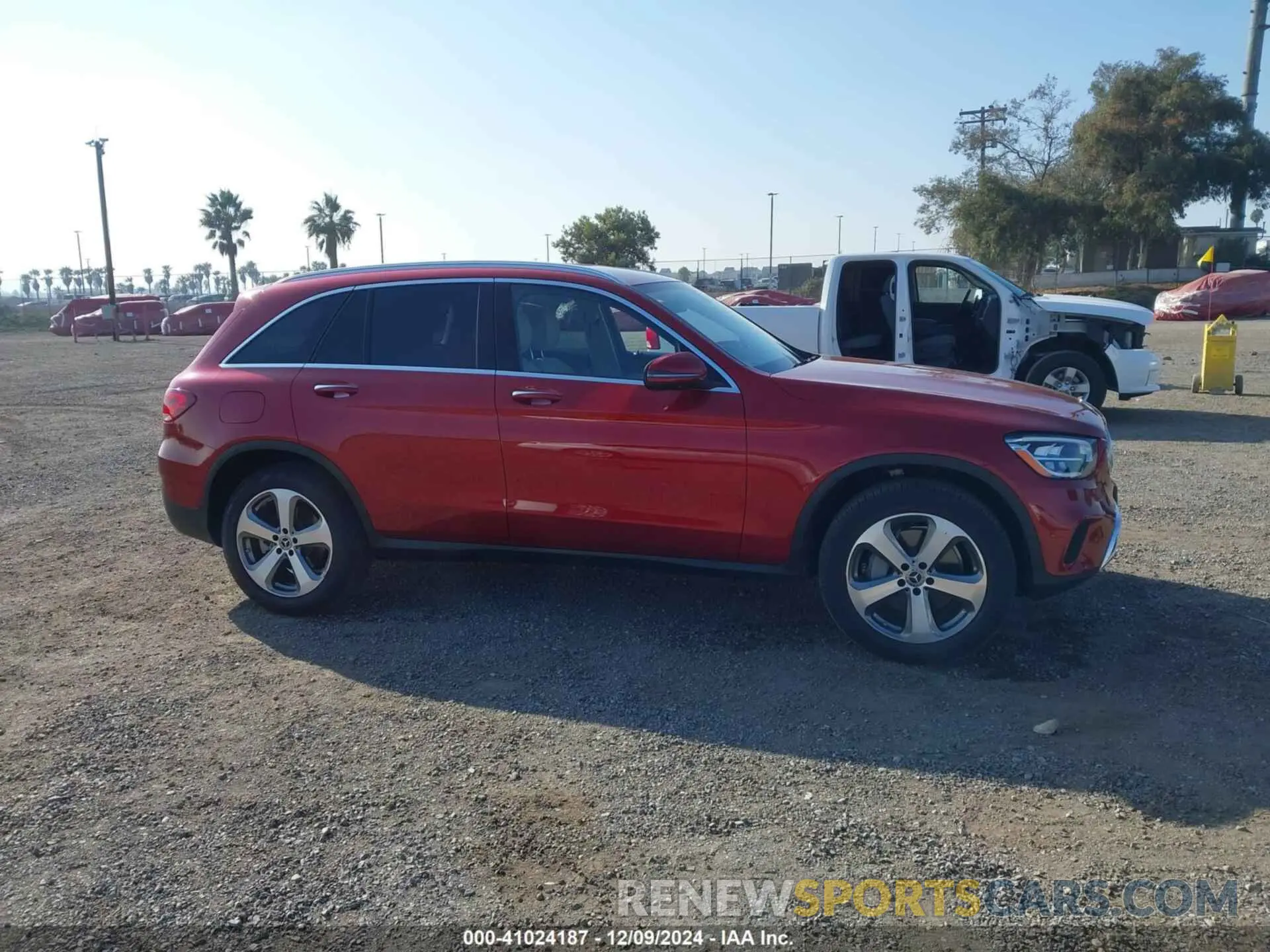 13 Photograph of a damaged car W1N0G8DB4MV287883 MERCEDES-BENZ GLC 300 2021