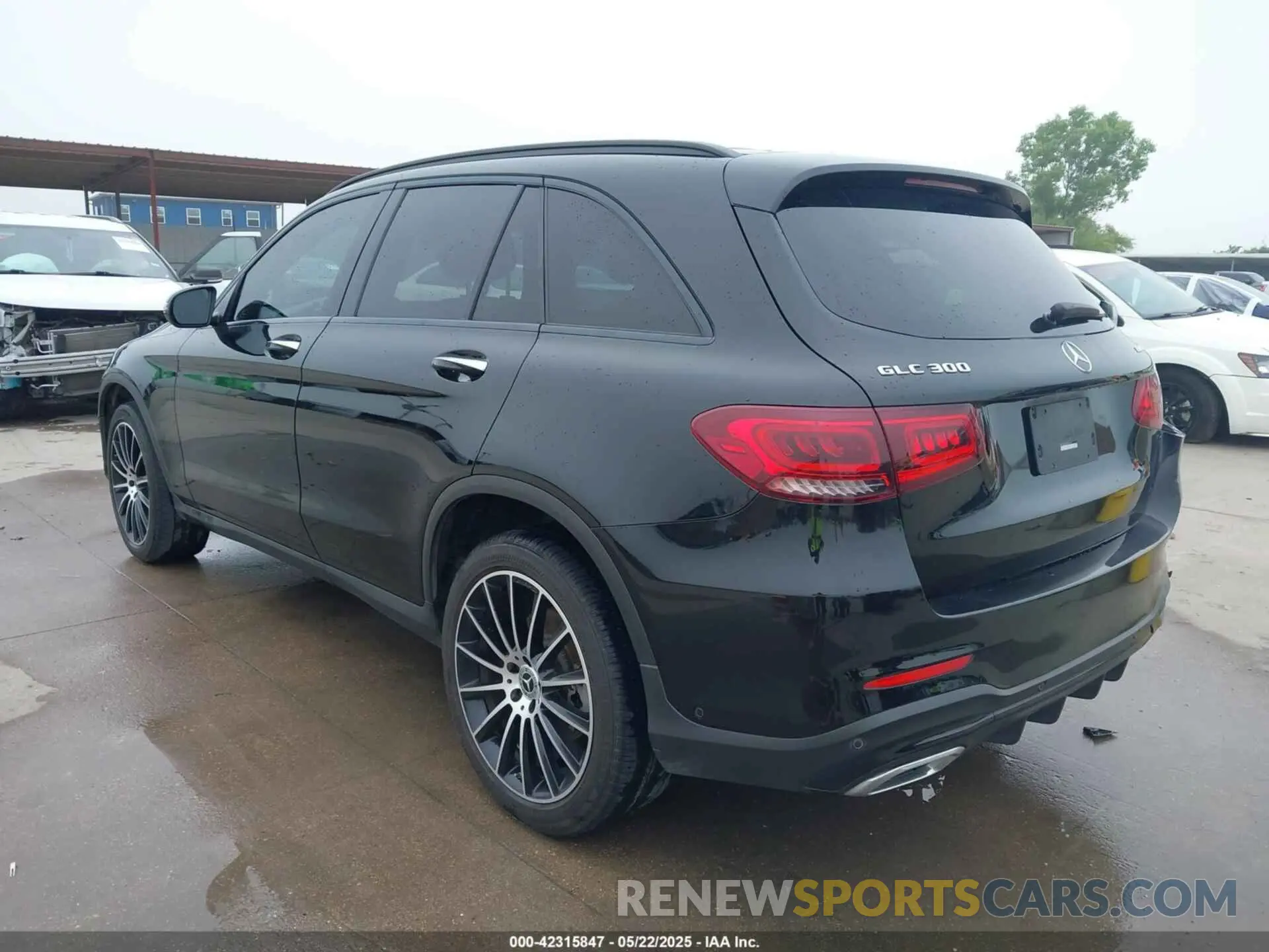3 Photograph of a damaged car W1N0G8DB5MV264676 MERCEDES-BENZ GLC 300 2021