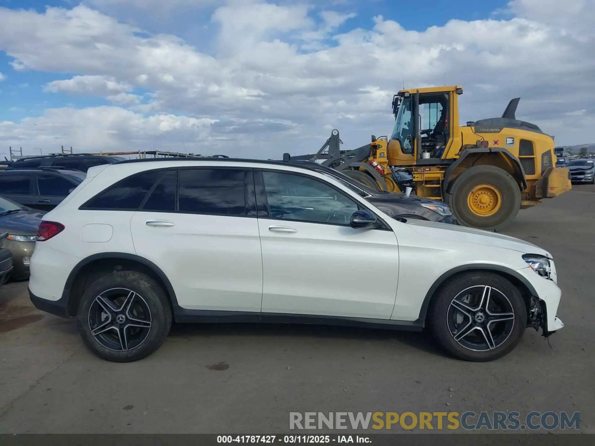 13 Photograph of a damaged car W1N0G8DB8MF870502 MERCEDES-BENZ GLC 300 2021