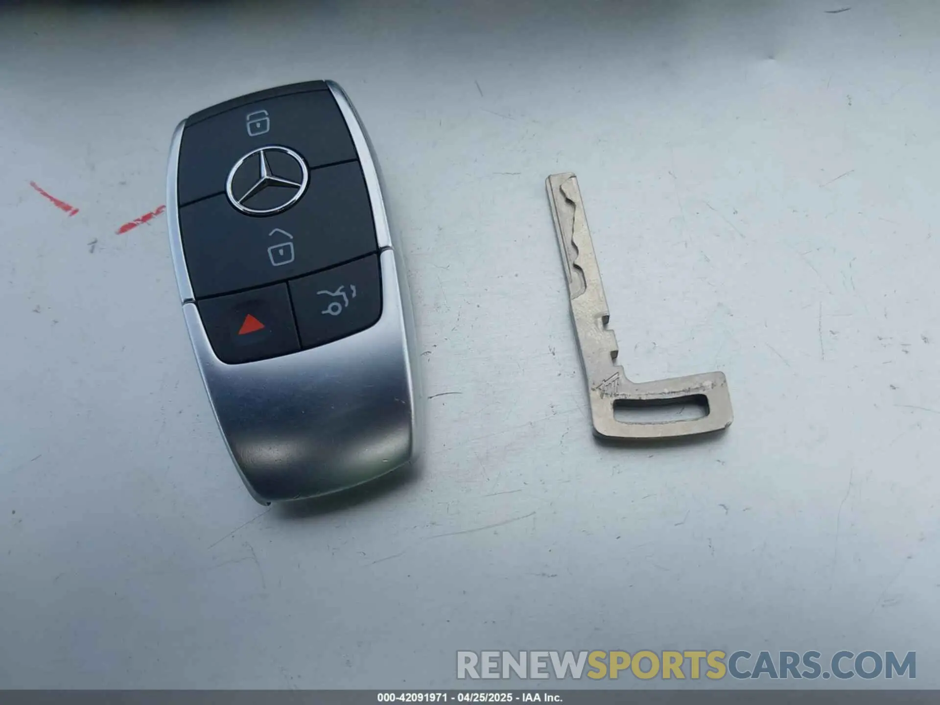 11 Фотография поврежденного автомобиля W1N0G8DB8MF879314 MERCEDES-BENZ GLC 300 2021