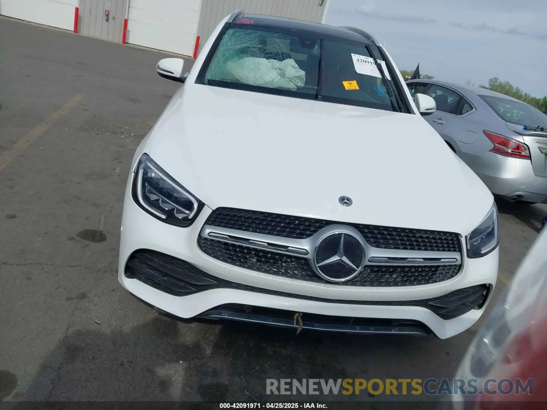 12 Фотография поврежденного автомобиля W1N0G8DB8MF879314 MERCEDES-BENZ GLC 300 2021