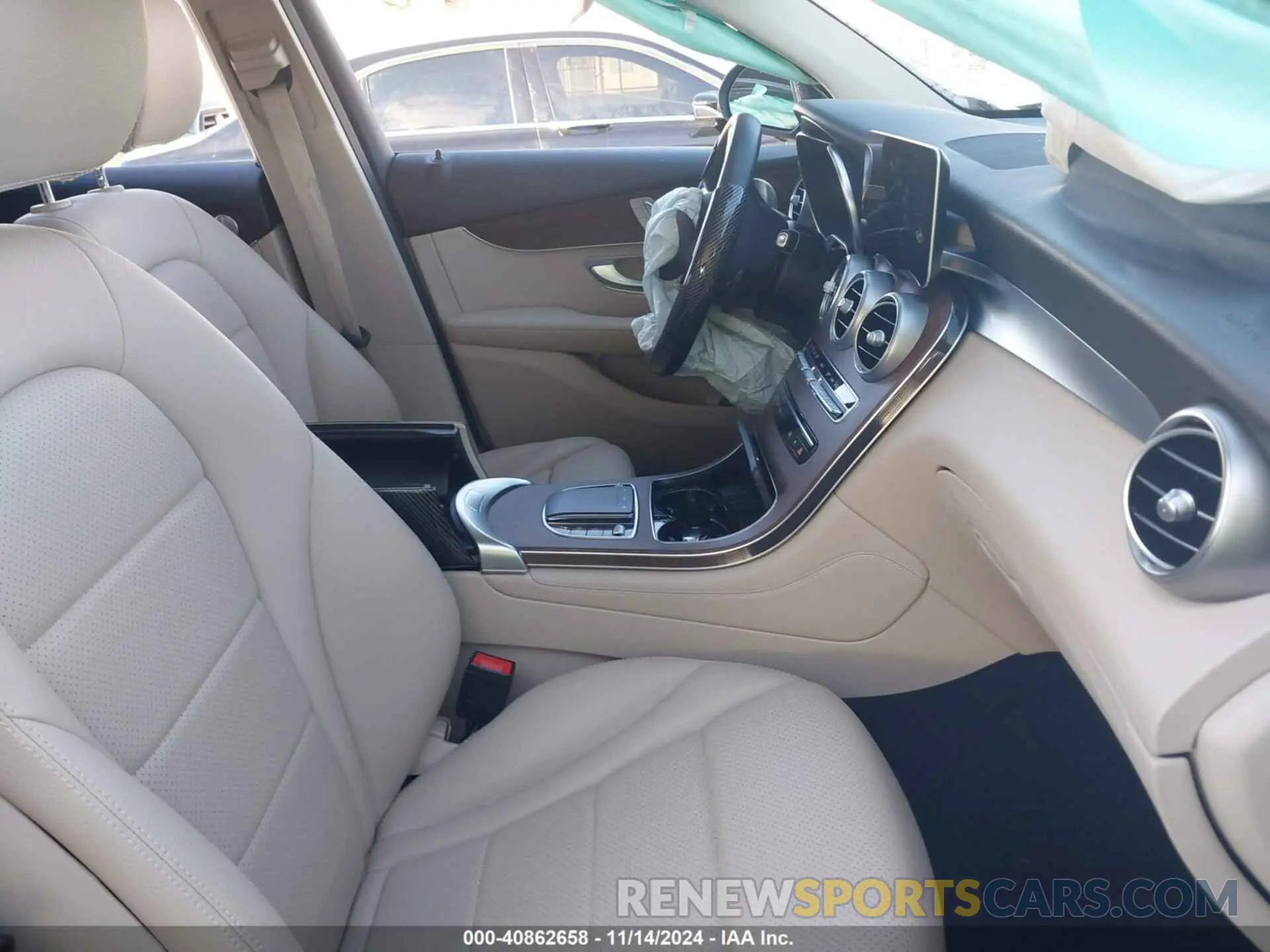 5 Фотография поврежденного автомобиля W1N0G8DB8MF892368 MERCEDES-BENZ GLC 300 2021