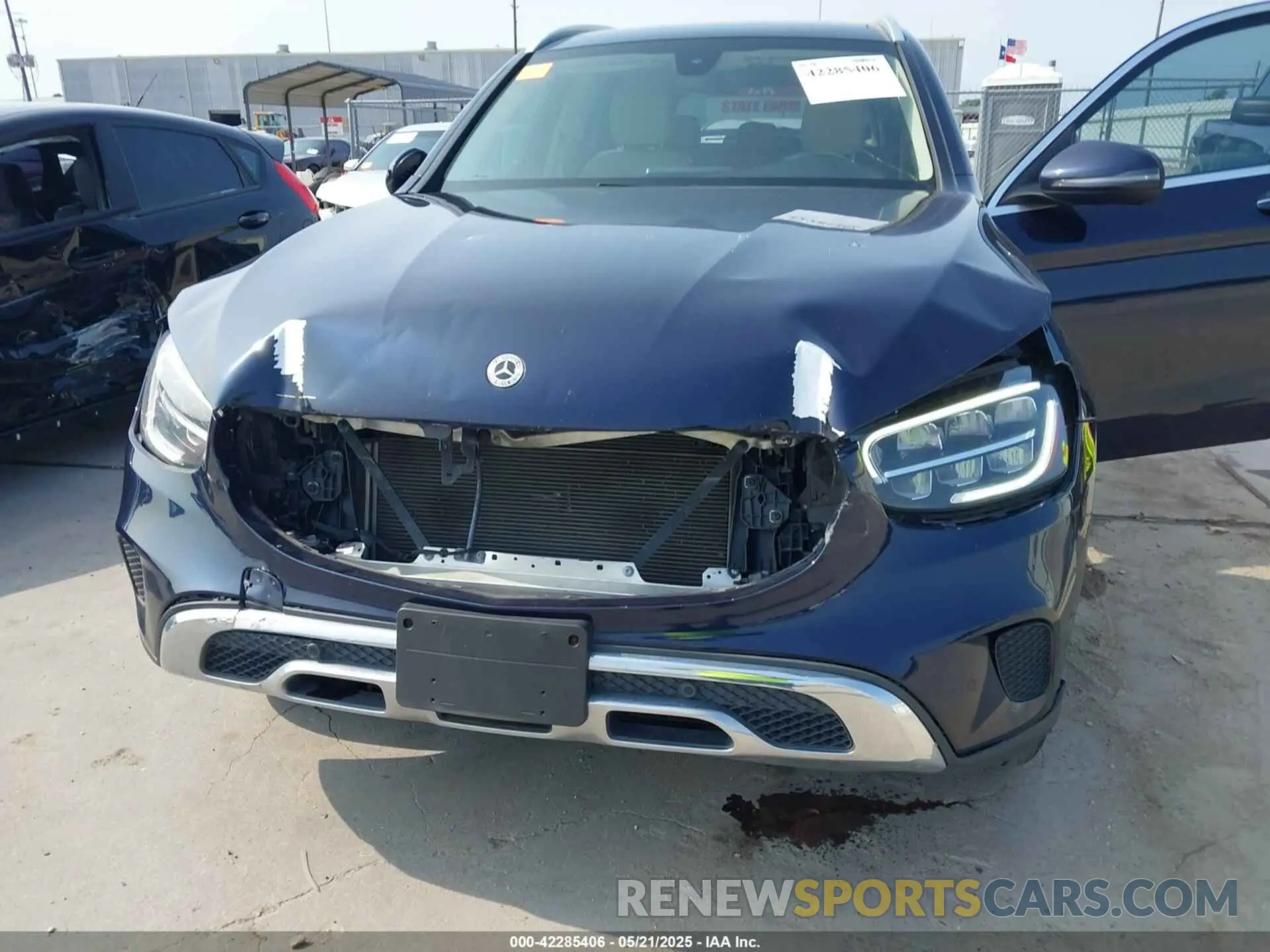 6 Photograph of a damaged car W1N0G8DB9MF880469 MERCEDES-BENZ GLC 300 2021