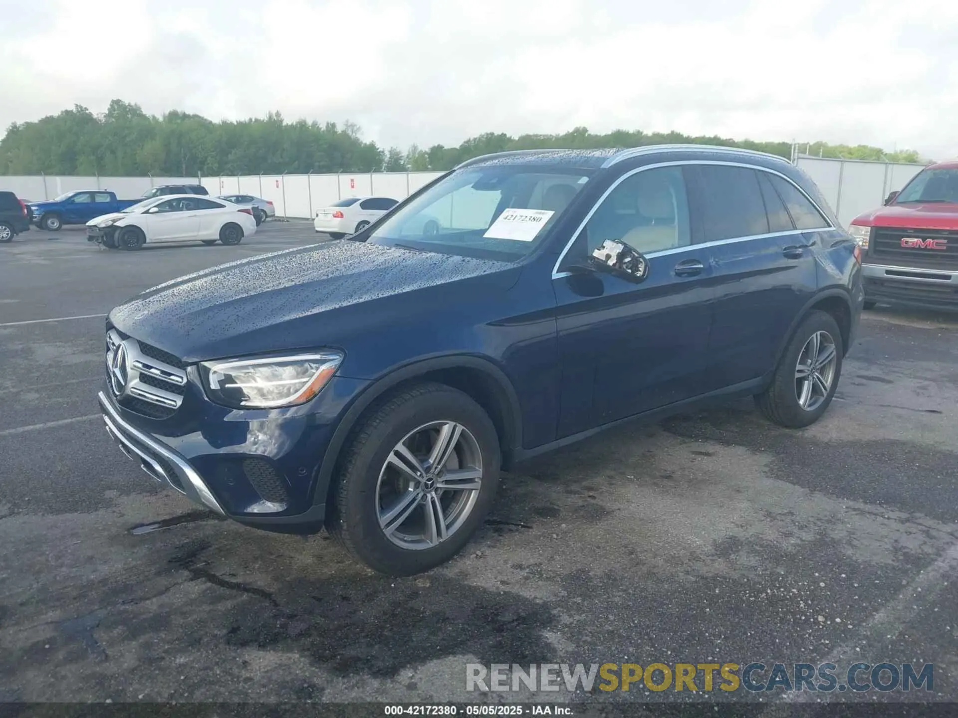 2 Photograph of a damaged car W1N0G8EB5MF924983 MERCEDES-BENZ GLC 300 2021