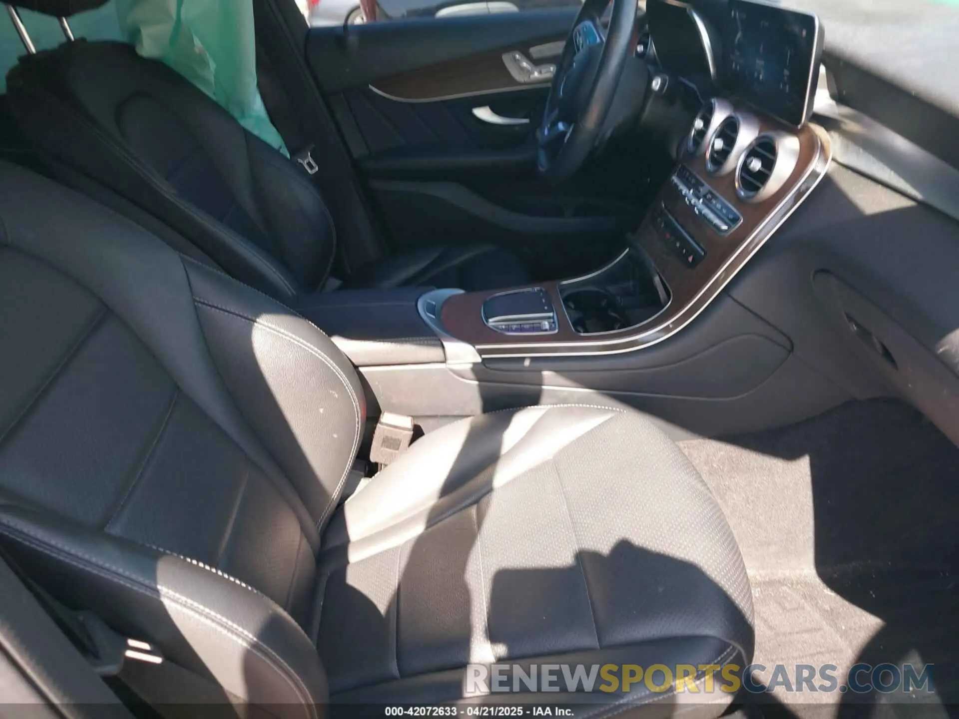 5 Фотография поврежденного автомобиля W1N0G8EBXMF995869 MERCEDES-BENZ GLC 300 2021