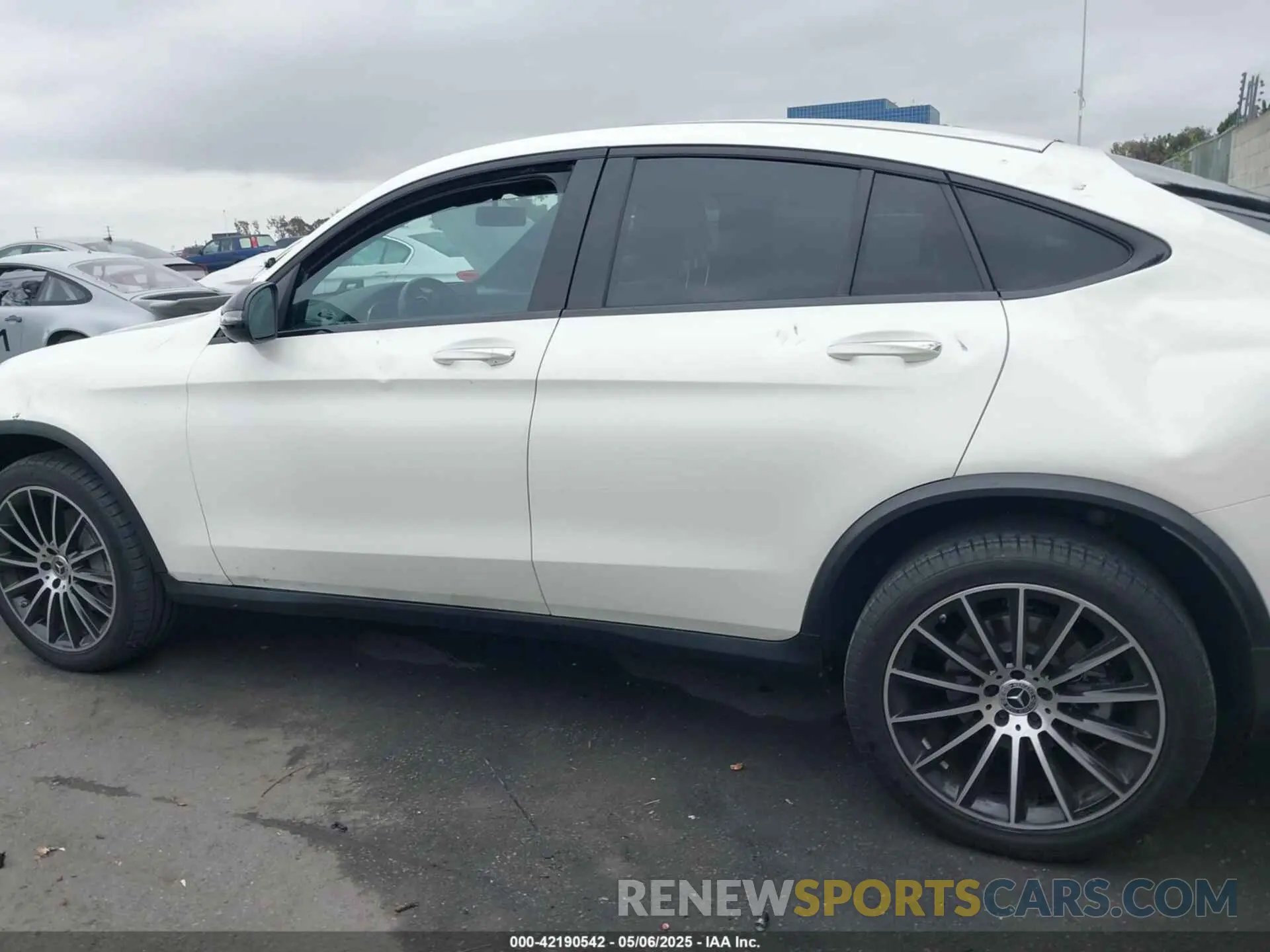 13 Photograph of a damaged car W1N0J8EB2MG007771 MERCEDES-BENZ GLC 300 2021