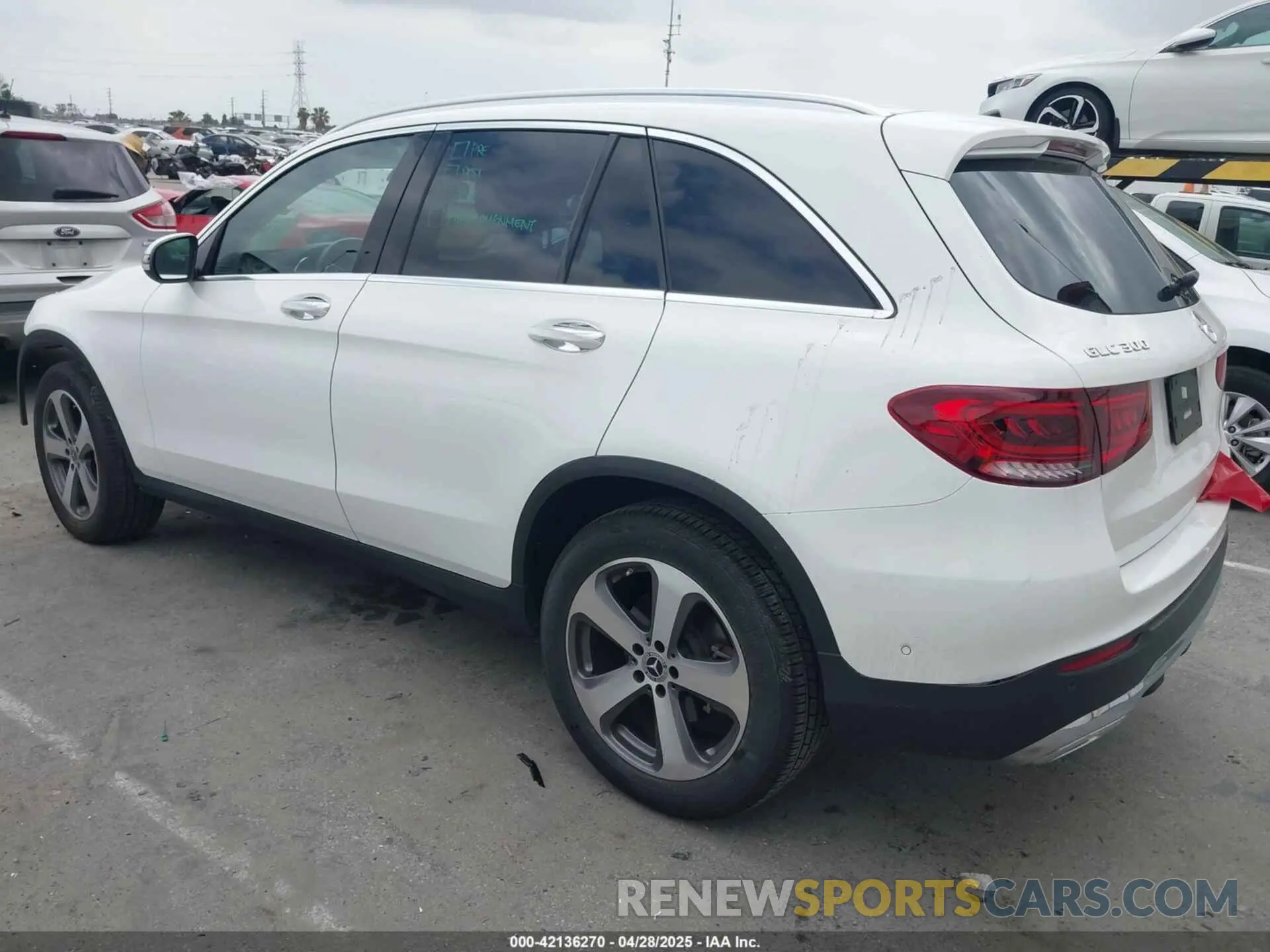 3 Фотография поврежденного автомобиля W1N0G8DB0NG080347 MERCEDES-BENZ GLC 300 2022
