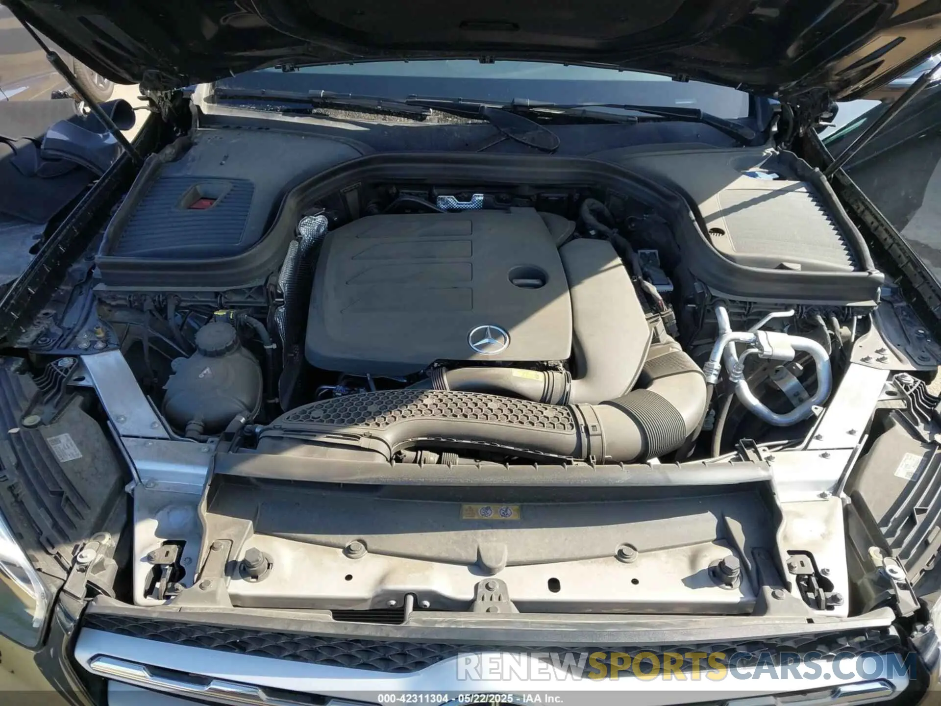 10 Photograph of a damaged car W1N0G8DB2NV399762 MERCEDES-BENZ GLC 300 2022