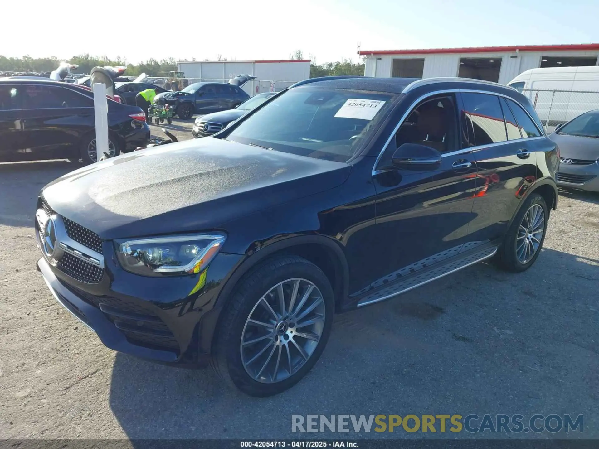 2 Photograph of a damaged car W1N0G8DB4NV325114 MERCEDES-BENZ GLC 300 2022