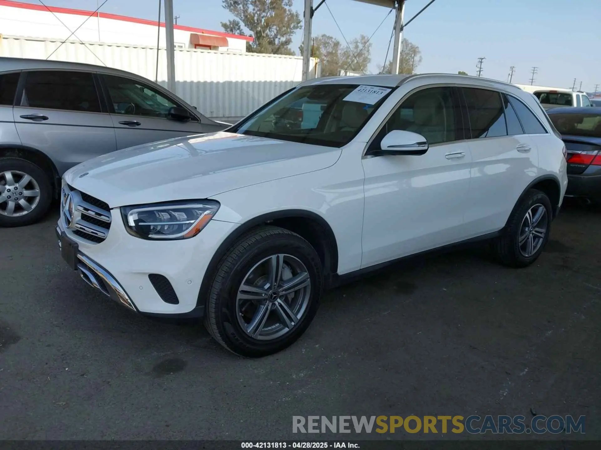 2 Photograph of a damaged car W1N0G8DB5NV390201 MERCEDES-BENZ GLC 300 2022