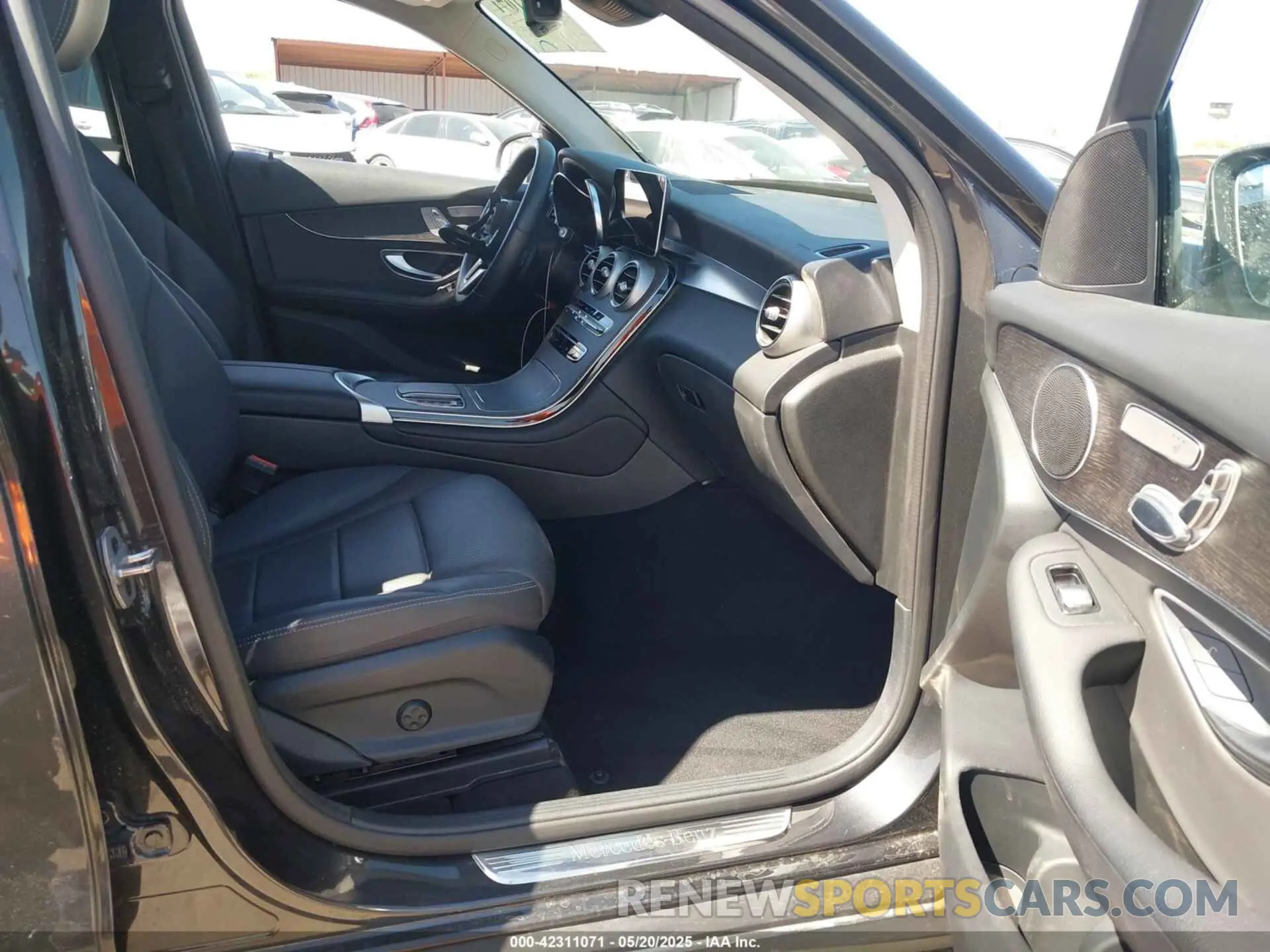 5 Фотография поврежденного автомобиля W1N0G8DB7NG112565 MERCEDES-BENZ GLC 300 2022