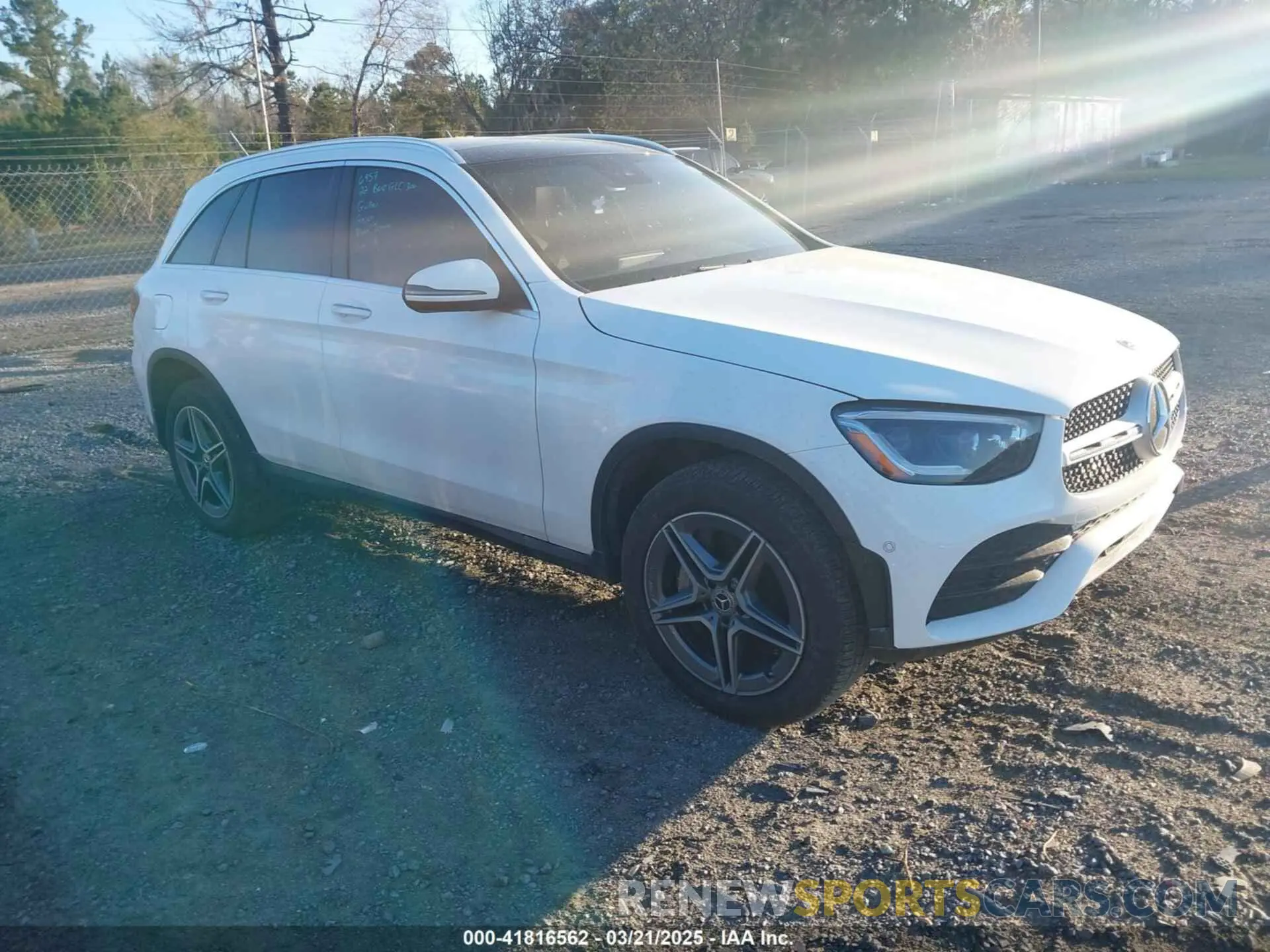 1 Photograph of a damaged car W1N0G8DB9NG020664 MERCEDES-BENZ GLC 300 2022