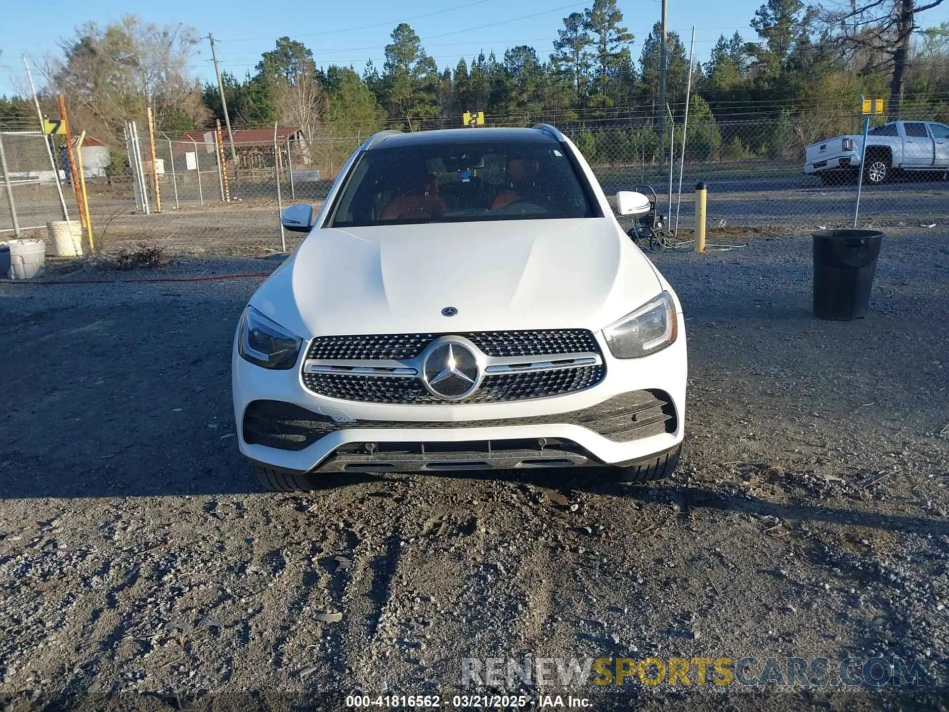 12 Photograph of a damaged car W1N0G8DB9NG020664 MERCEDES-BENZ GLC 300 2022
