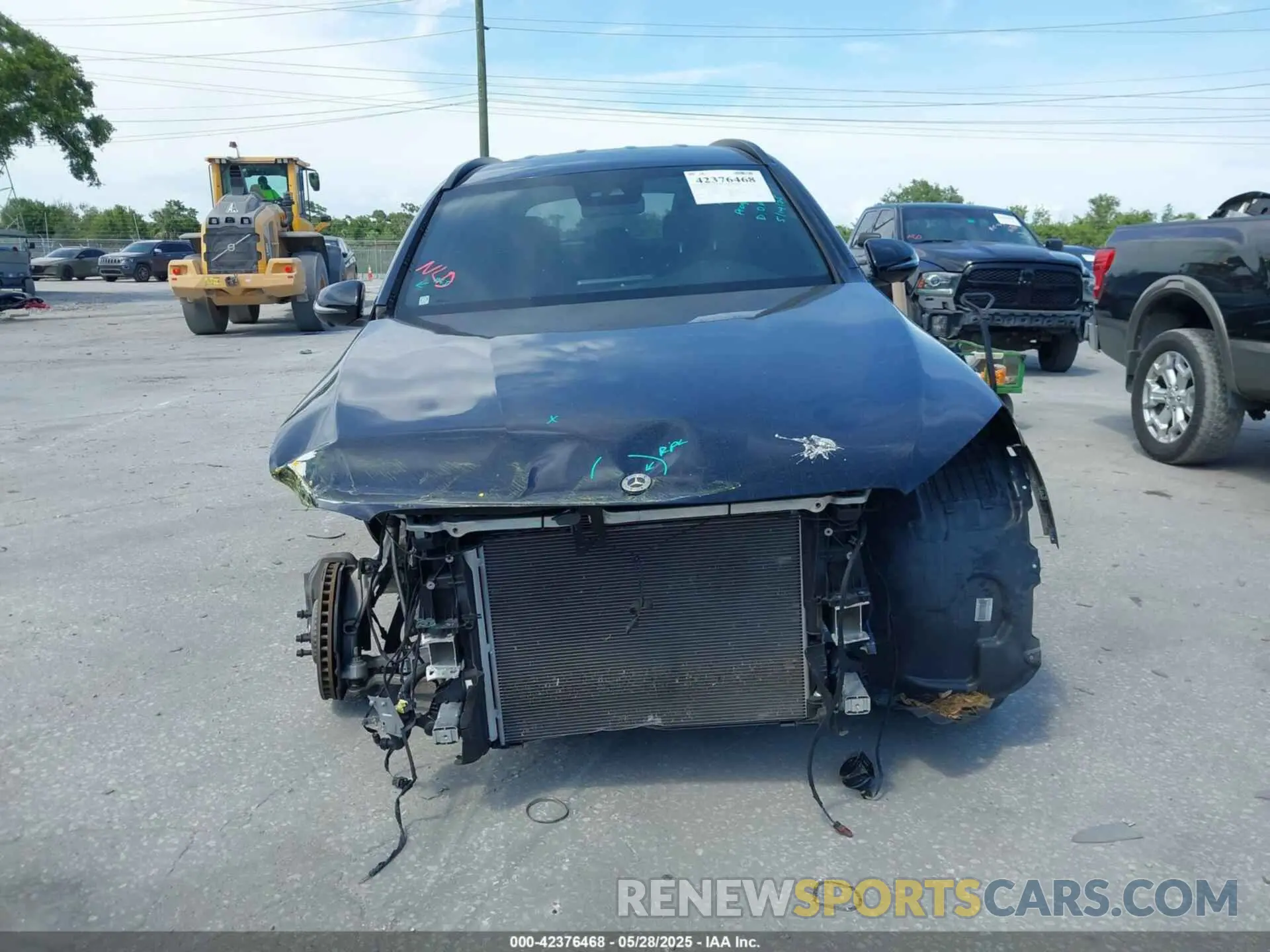 13 Photograph of a damaged car W1N0G8DBXNV370574 MERCEDES-BENZ GLC 300 2022