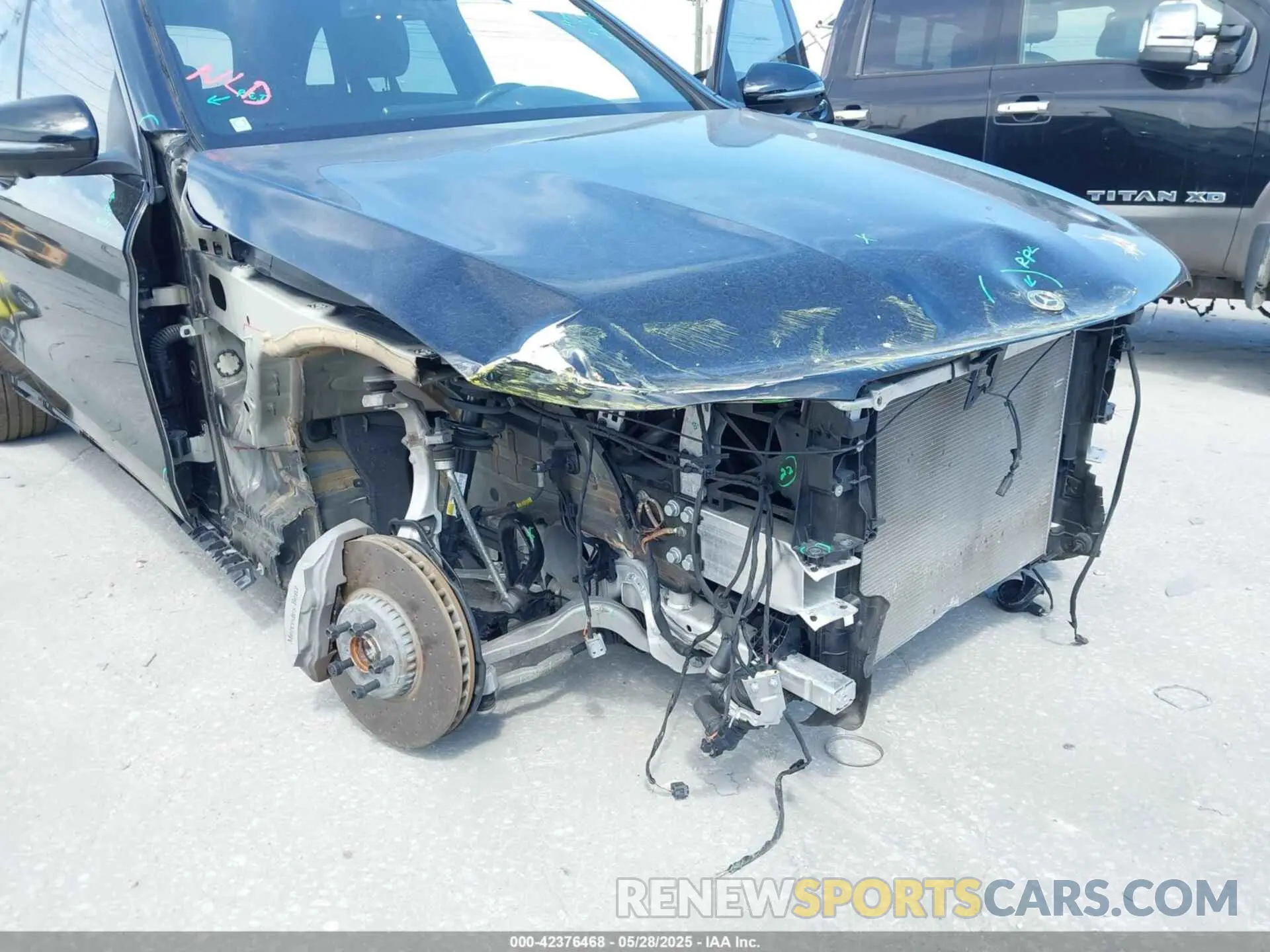 6 Photograph of a damaged car W1N0G8DBXNV370574 MERCEDES-BENZ GLC 300 2022