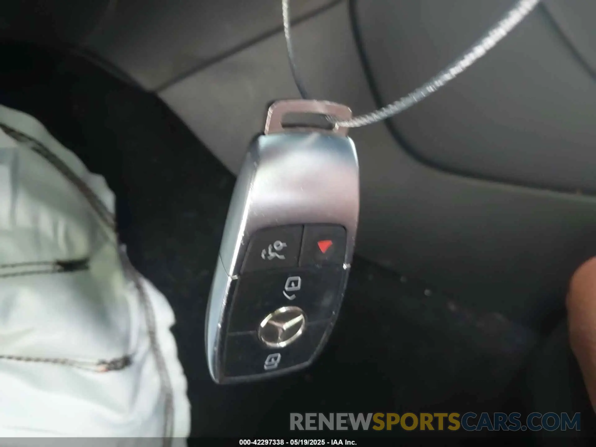 11 Photograph of a damaged car W1N0G8EB3NV381527 MERCEDES-BENZ GLC 300 2022