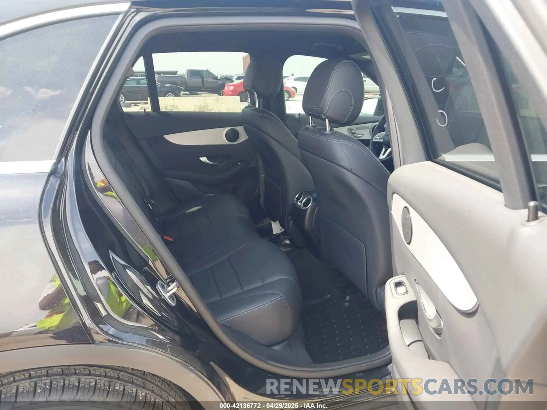 8 Фотография поврежденного автомобиля W1N0G8EB4NV334927 MERCEDES-BENZ GLC 300 2022