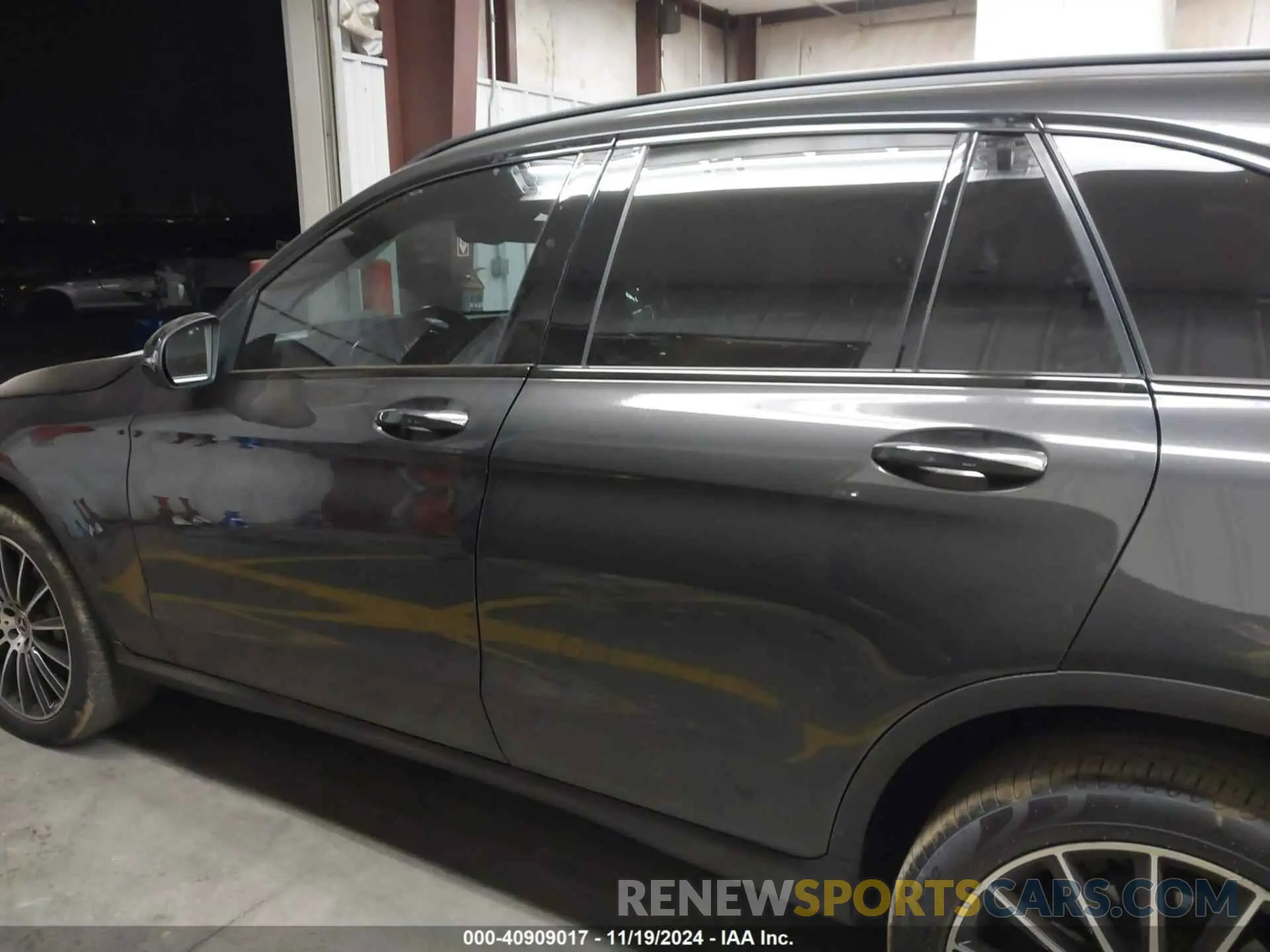 14 Photograph of a damaged car W1N0G8EB5NV336556 MERCEDES-BENZ GLC 300 2022