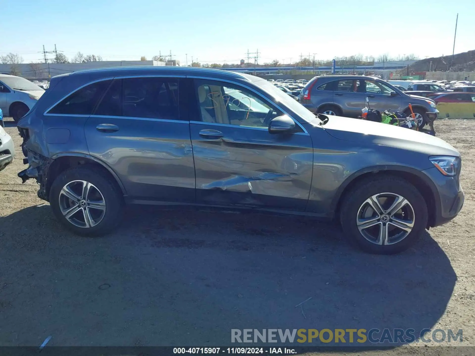 13 Photograph of a damaged car W1N0G8EB5NV366849 MERCEDES-BENZ GLC 300 2022