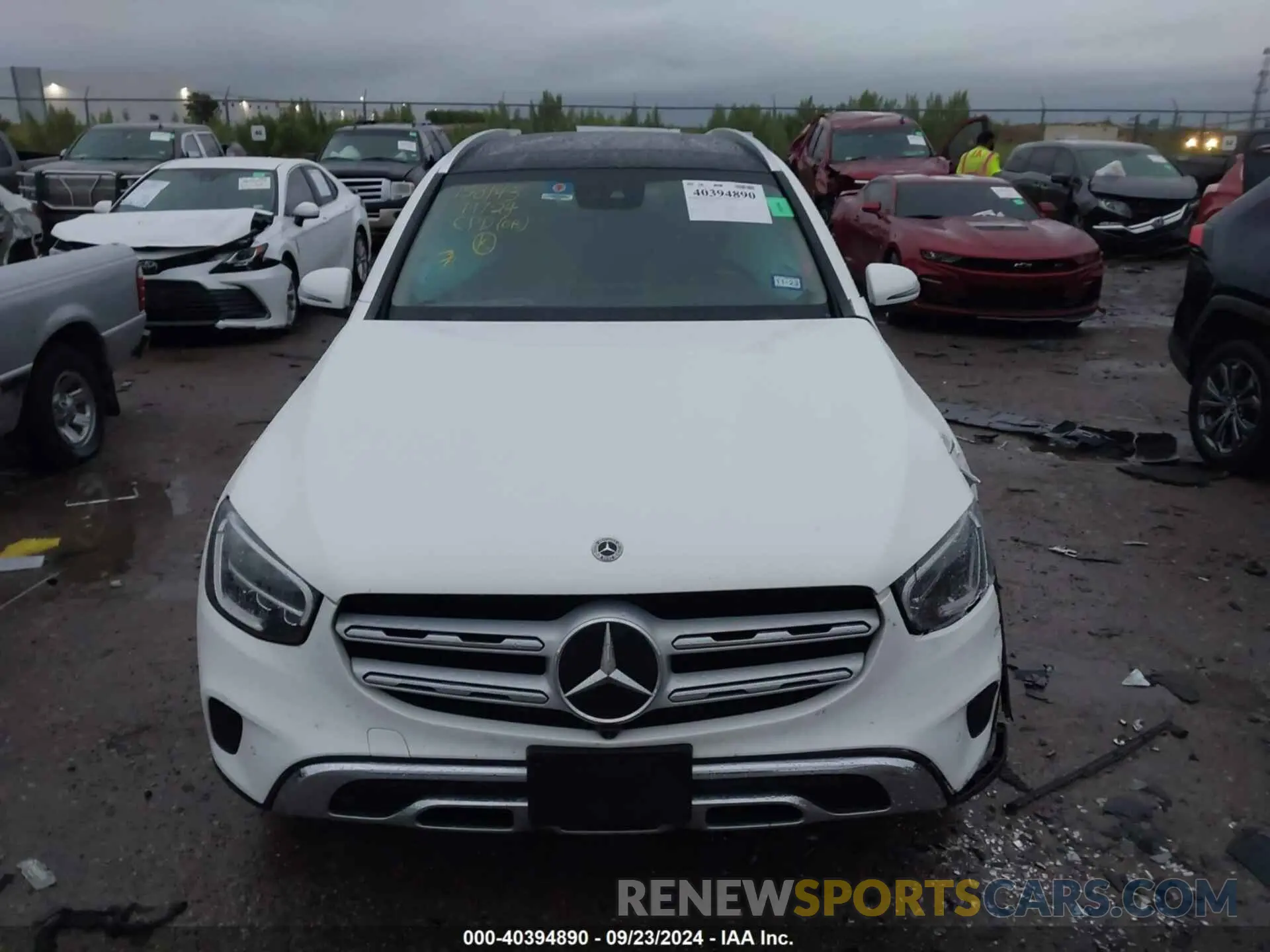 12 Photograph of a damaged car W1N0G8EBXNV389706 MERCEDES-BENZ GLC 300 2022
