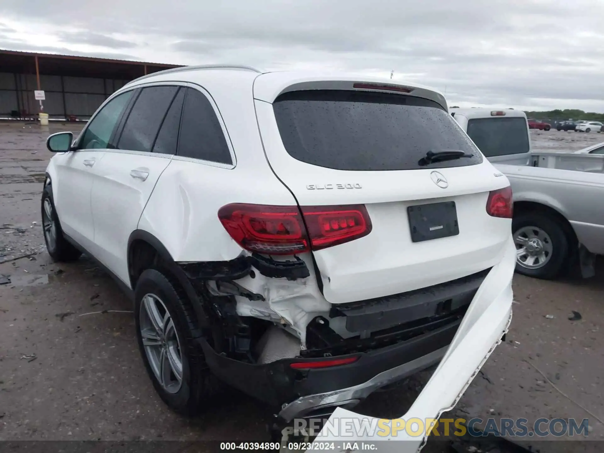 3 Photograph of a damaged car W1N0G8EBXNV389706 MERCEDES-BENZ GLC 300 2022