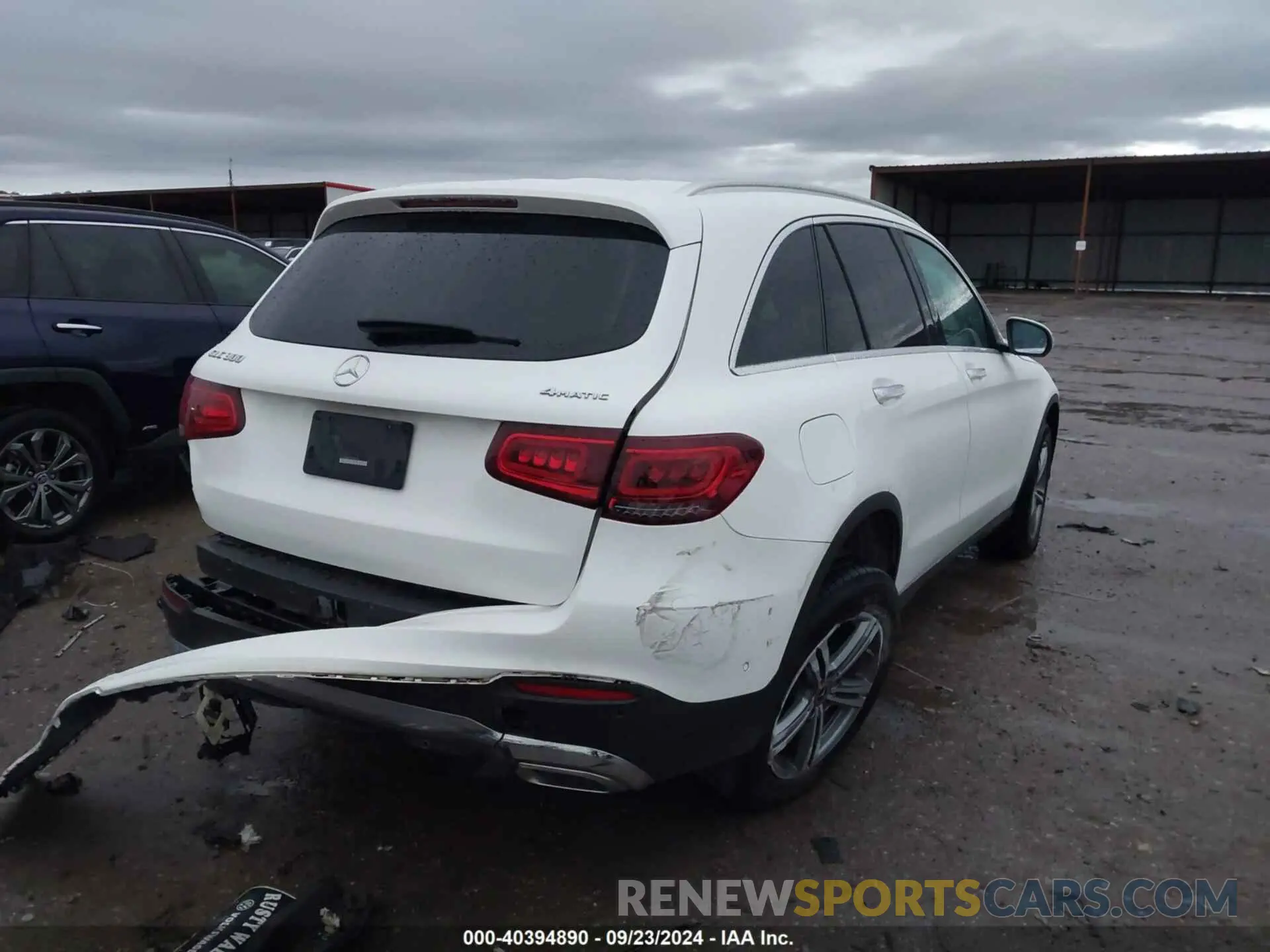 4 Photograph of a damaged car W1N0G8EBXNV389706 MERCEDES-BENZ GLC 300 2022