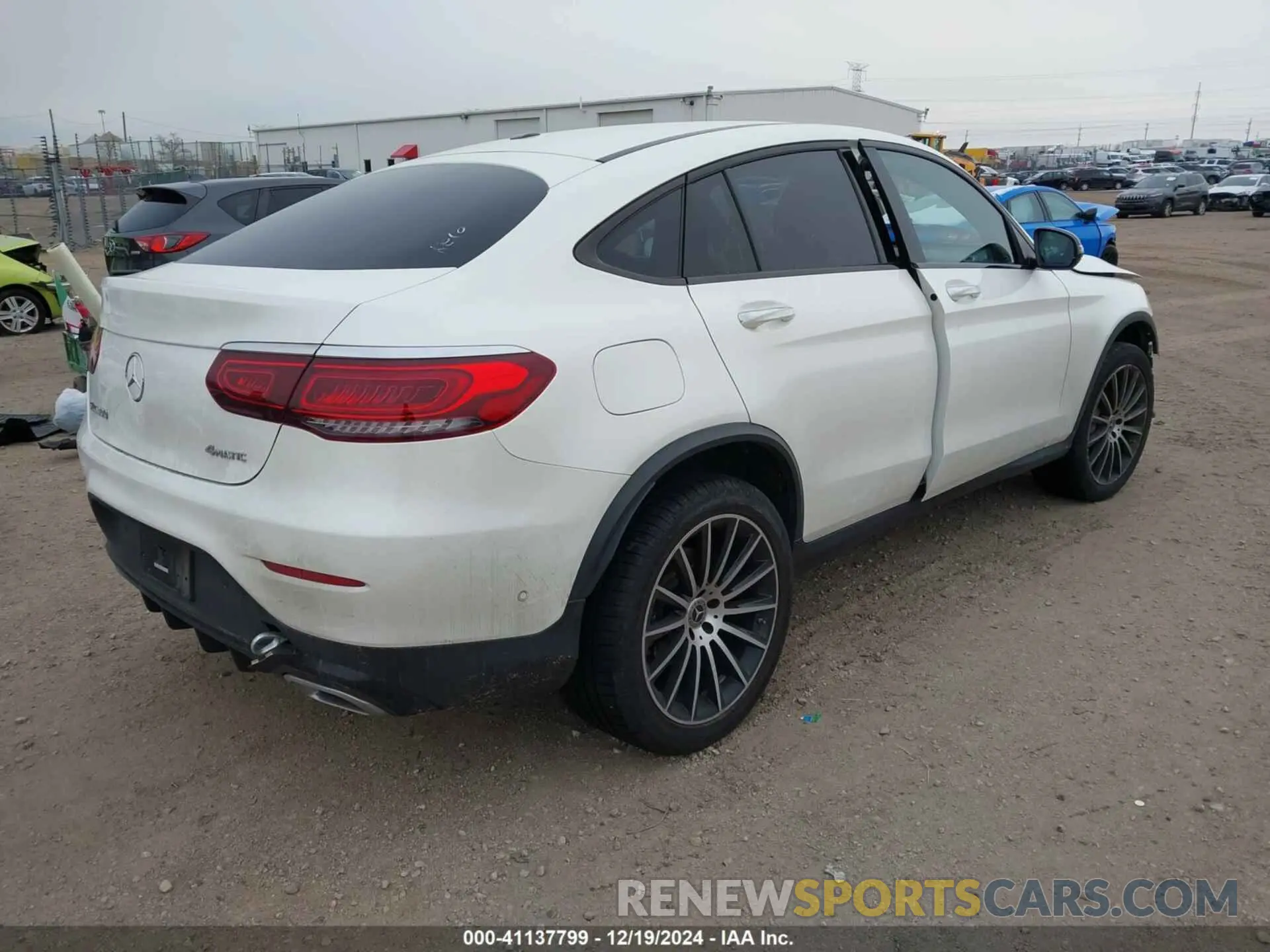 4 Фотография поврежденного автомобиля W1N0J8EB2PG135979 MERCEDES-BENZ GLC 300 2023