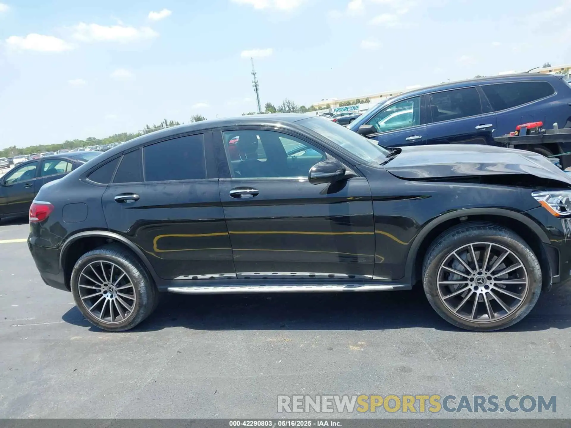 14 Photograph of a damaged car W1N0J8EB5PG146197 MERCEDES-BENZ GLC 300 2023