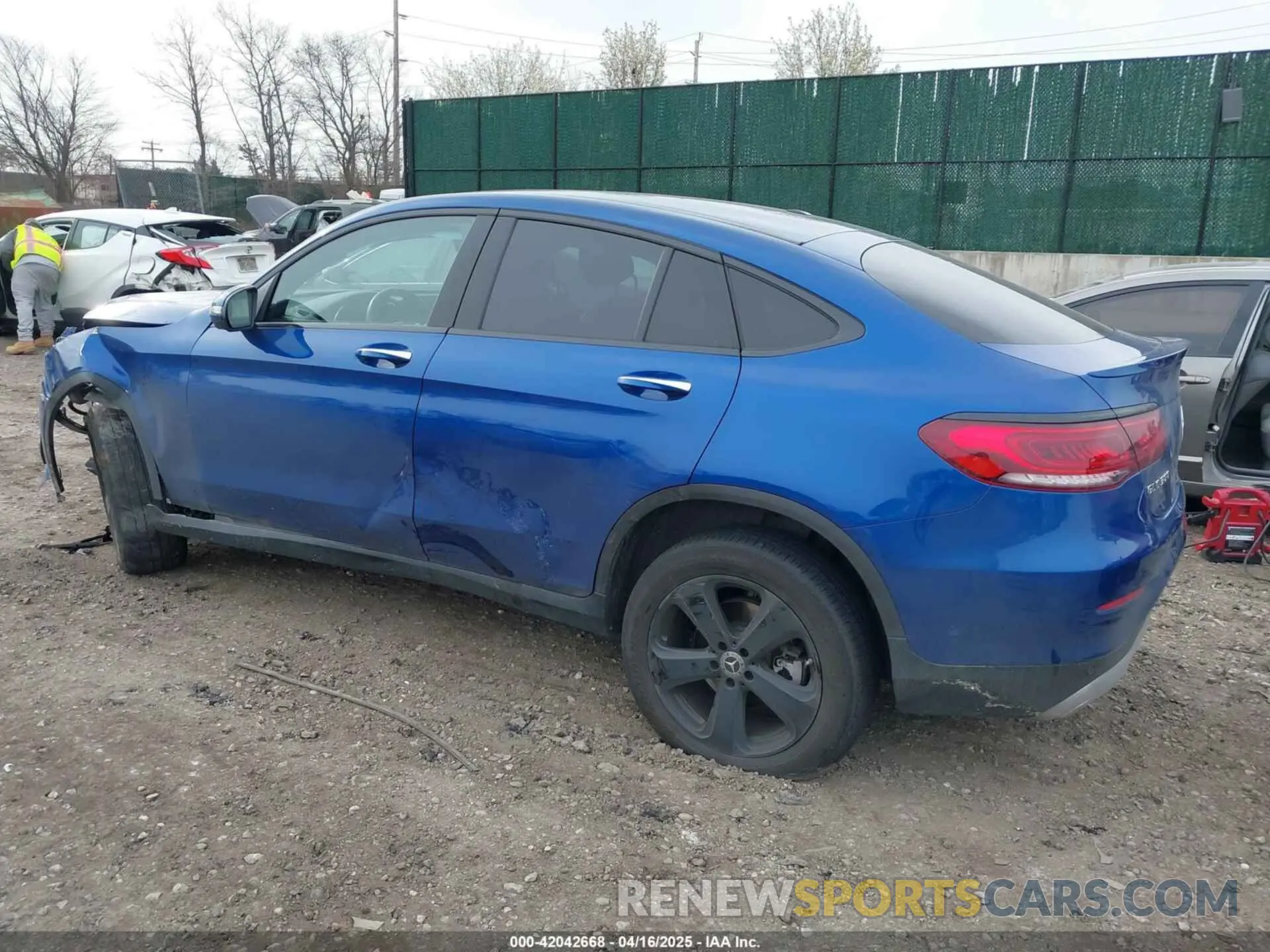3 Photograph of a damaged car W1N0J8EB8PG152804 MERCEDES-BENZ GLC 300 2023